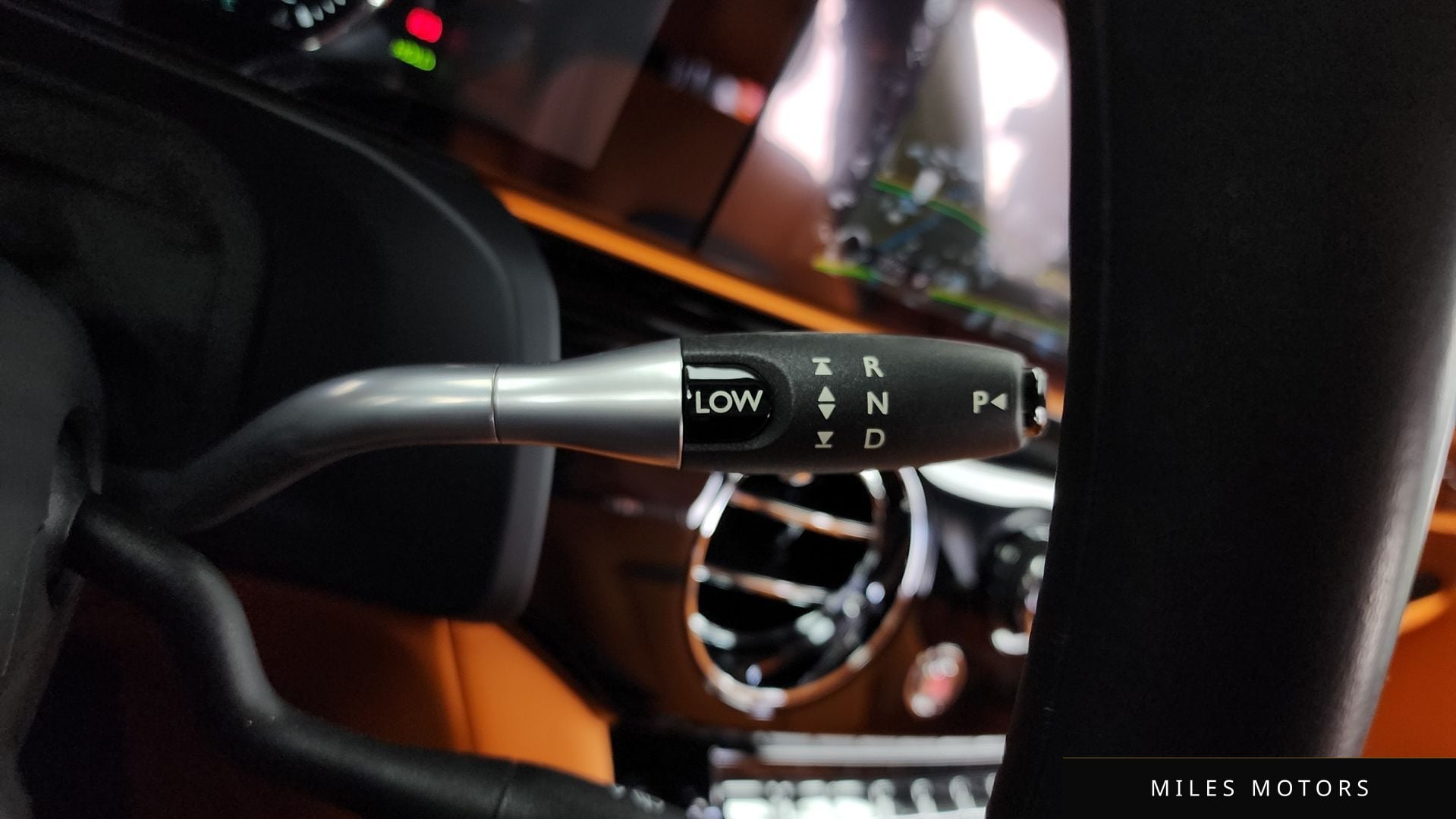 Rolls-Royce 고스트 2022 — миниатюра 9