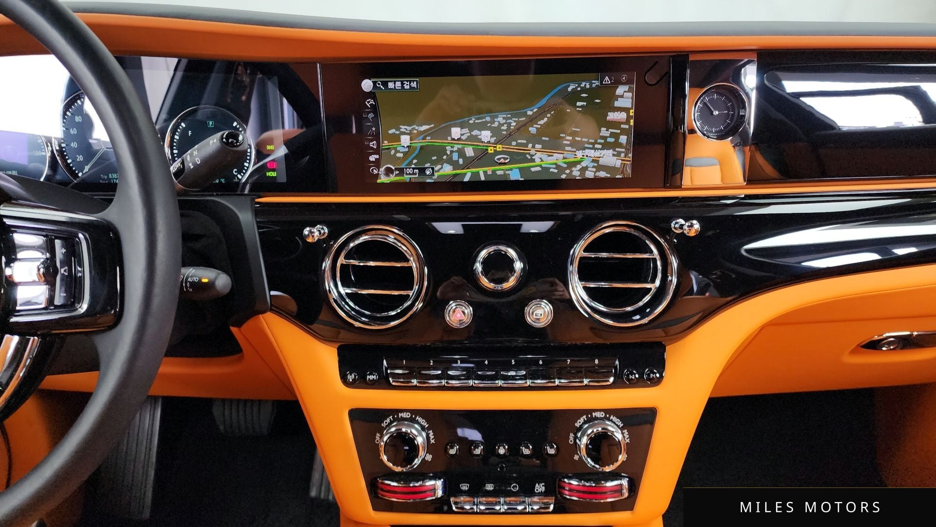 Rolls-Royce 고스트 2022 — миниатюра 14