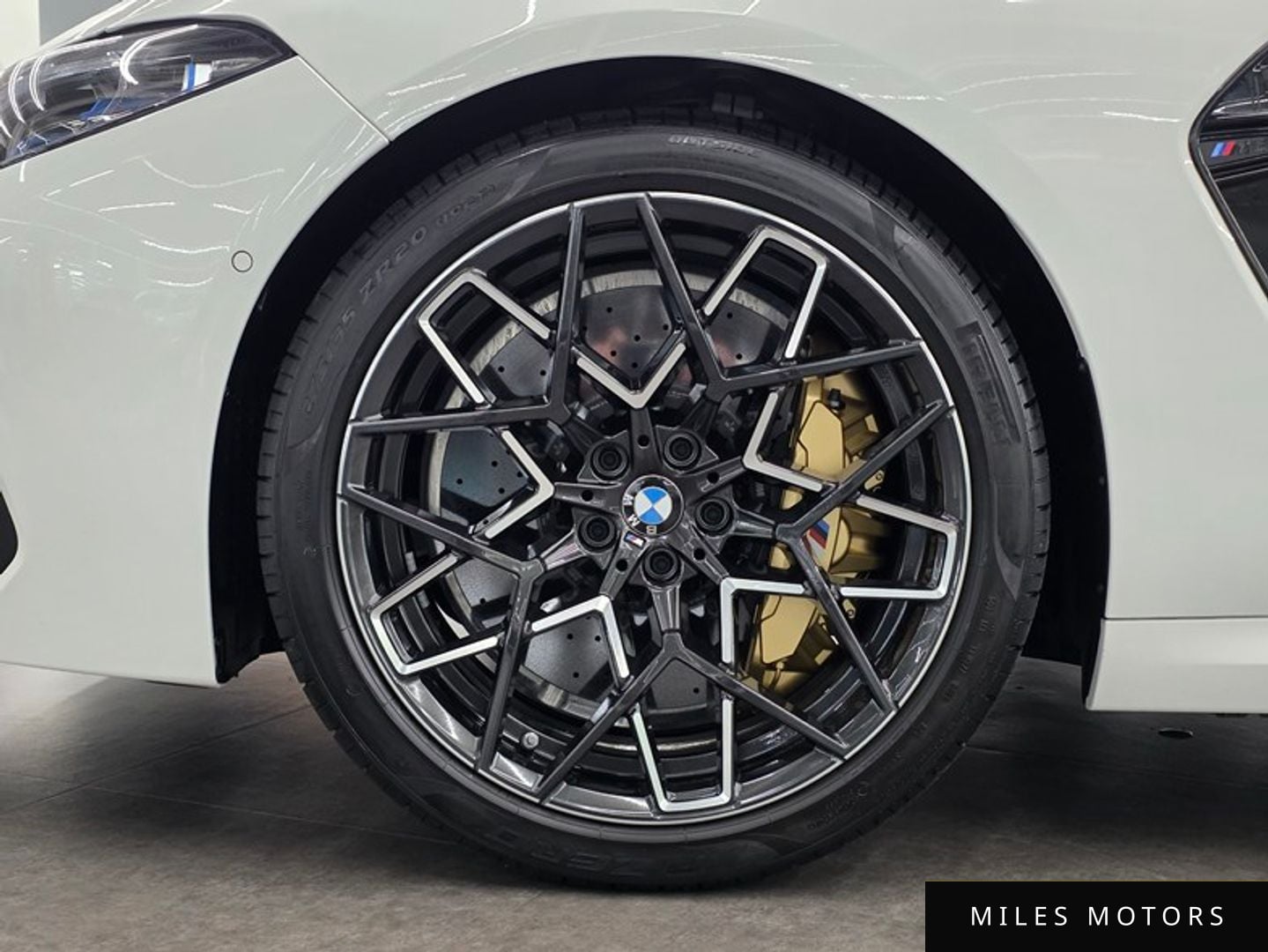 BMW M8 (G15) 2025 — миниатюра 5