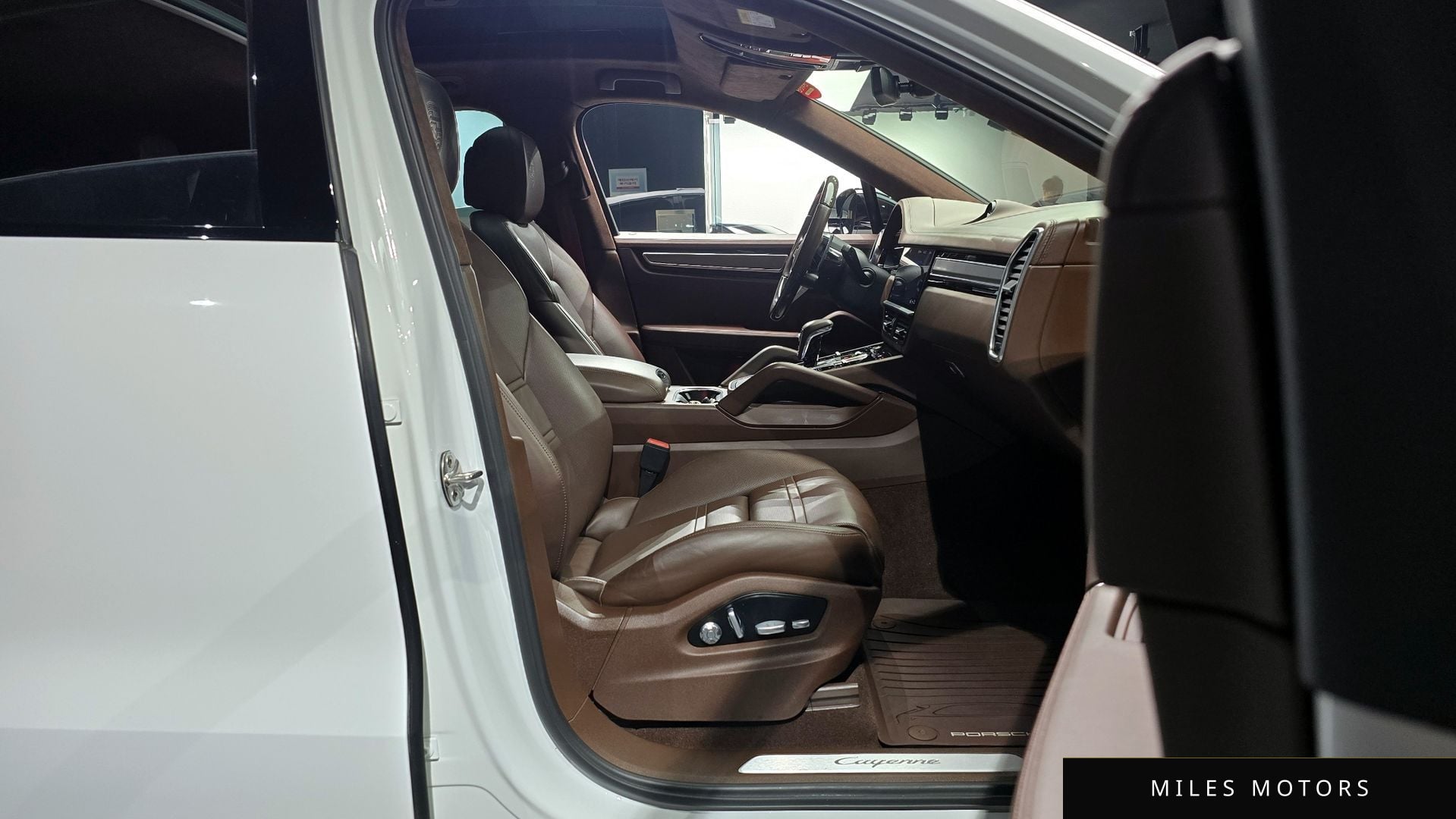 Porsche Cayenne 2020 — миниатюра 10
