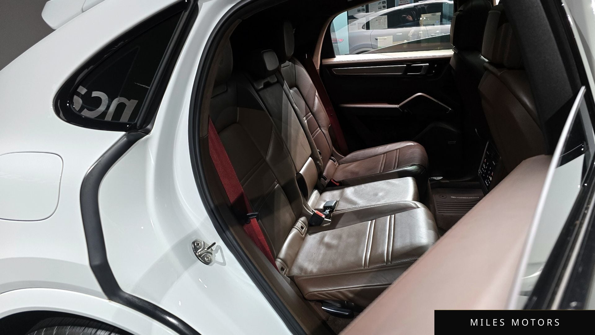 Porsche Cayenne 2020 — миниатюра 12