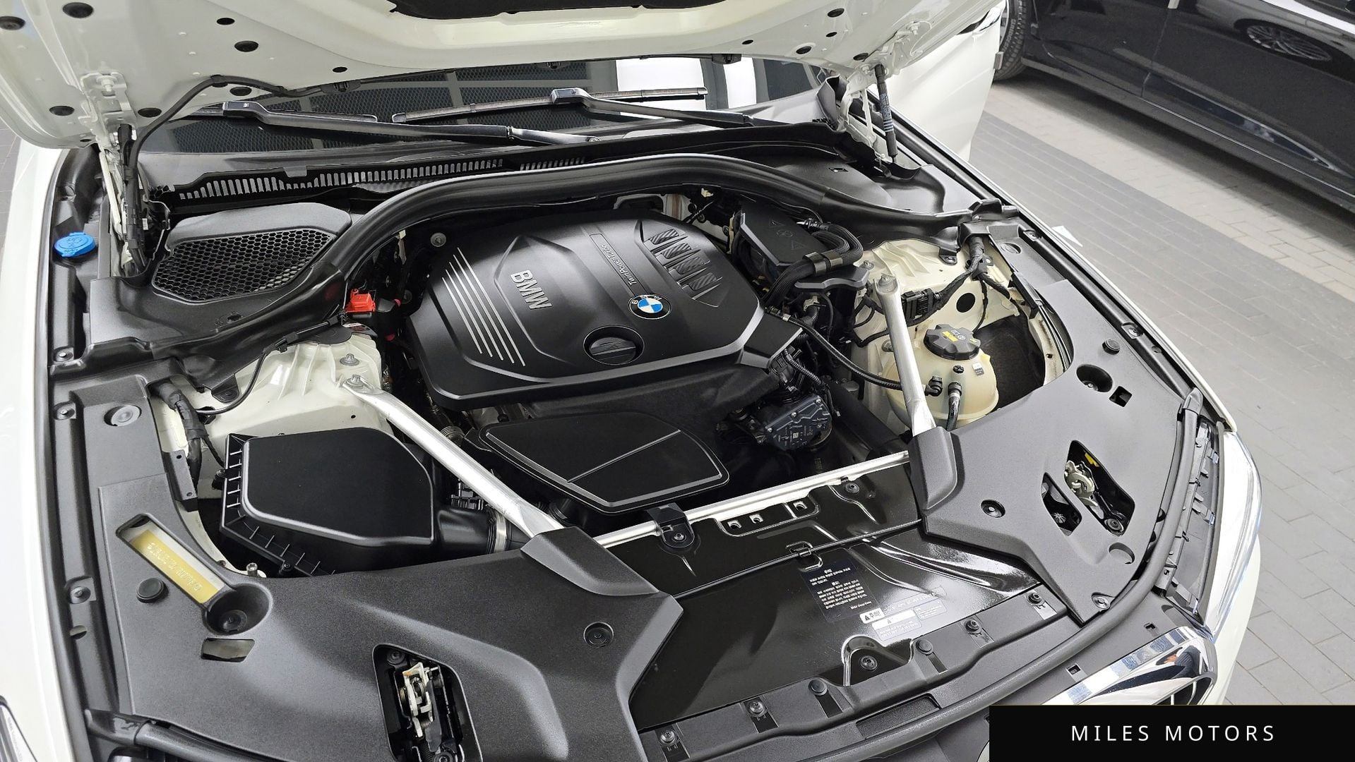BMW 5 Series (G30) 2018 — миниатюра 6