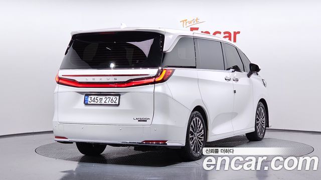 Лексус LM 2025 — миниатюра 2
