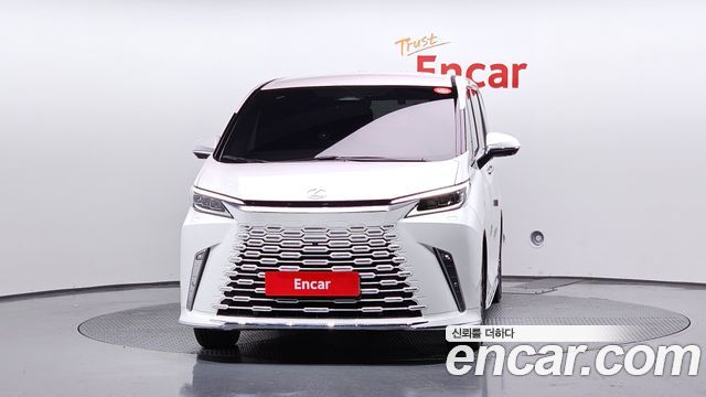 Лексус LM 2025 — миниатюра 3