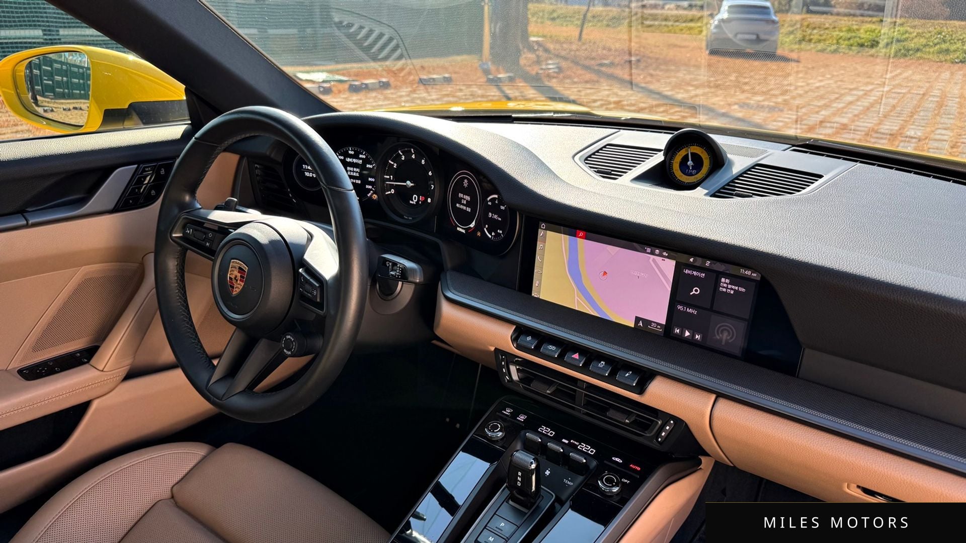 Porsche 911 (992) 2020 — миниатюра 11