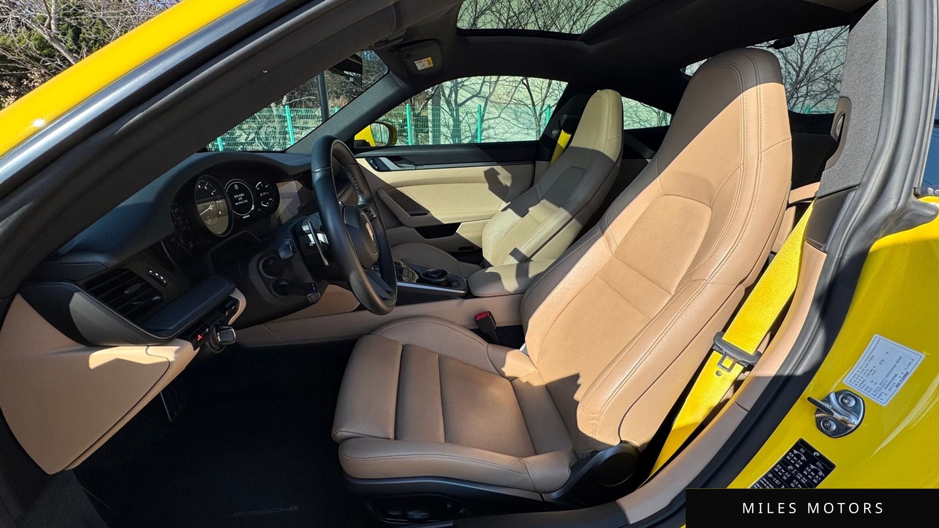 Porsche 911 (992) 2020 — миниатюра 12