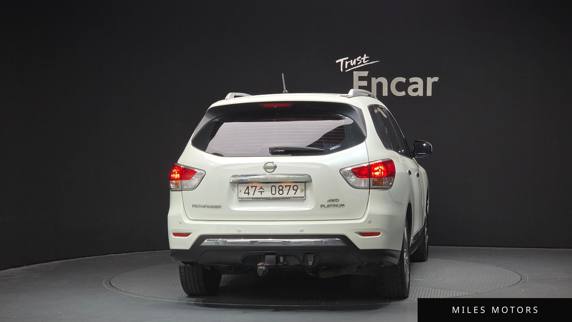 Nissan Pathfinder 2016 — миниатюра 4