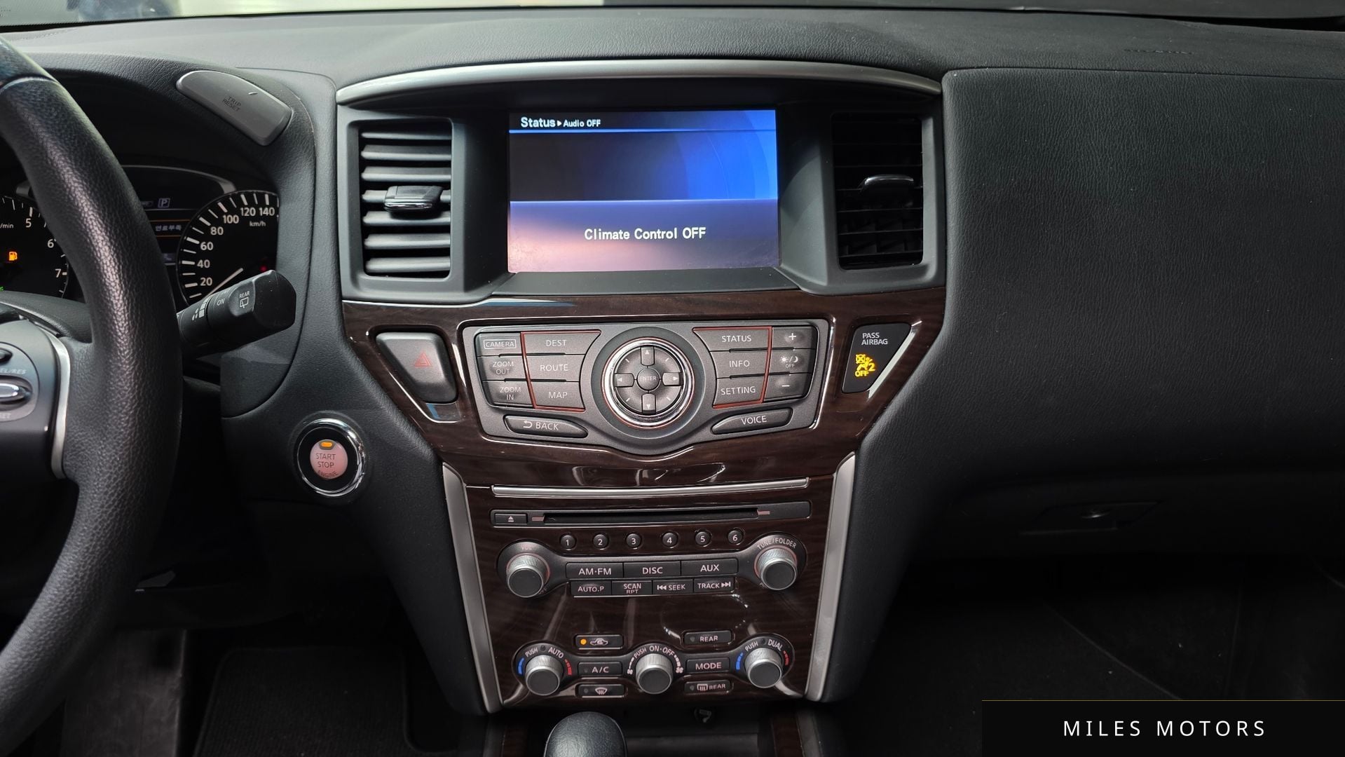 Nissan Pathfinder 2016 — миниатюра 16