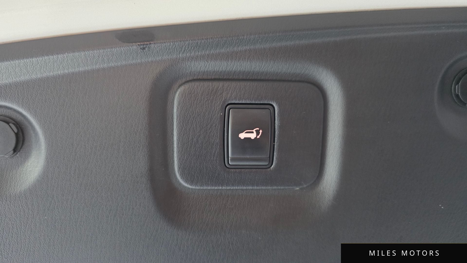 Nissan Pathfinder 2016 — миниатюра 20