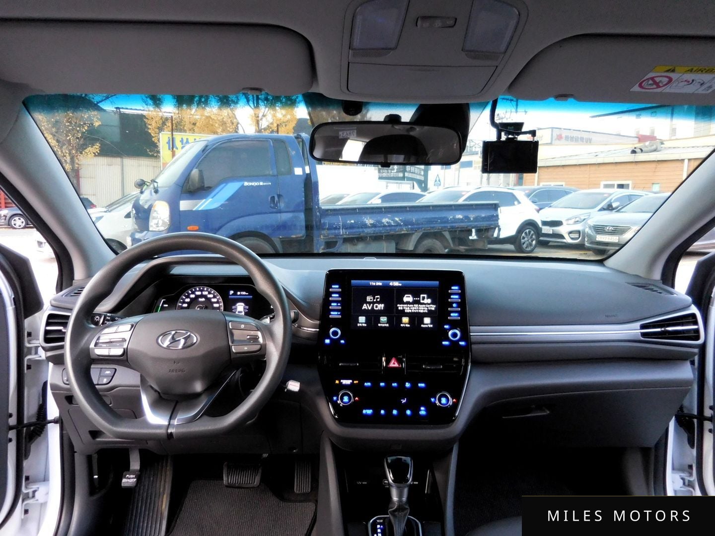 Hyundai Ioniq 2020 — миниатюра 11