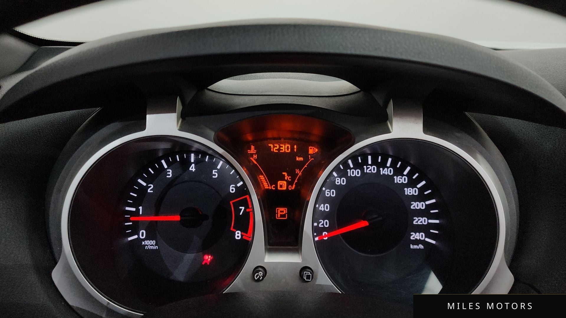 Nissan Juke 2014 — миниатюра 8