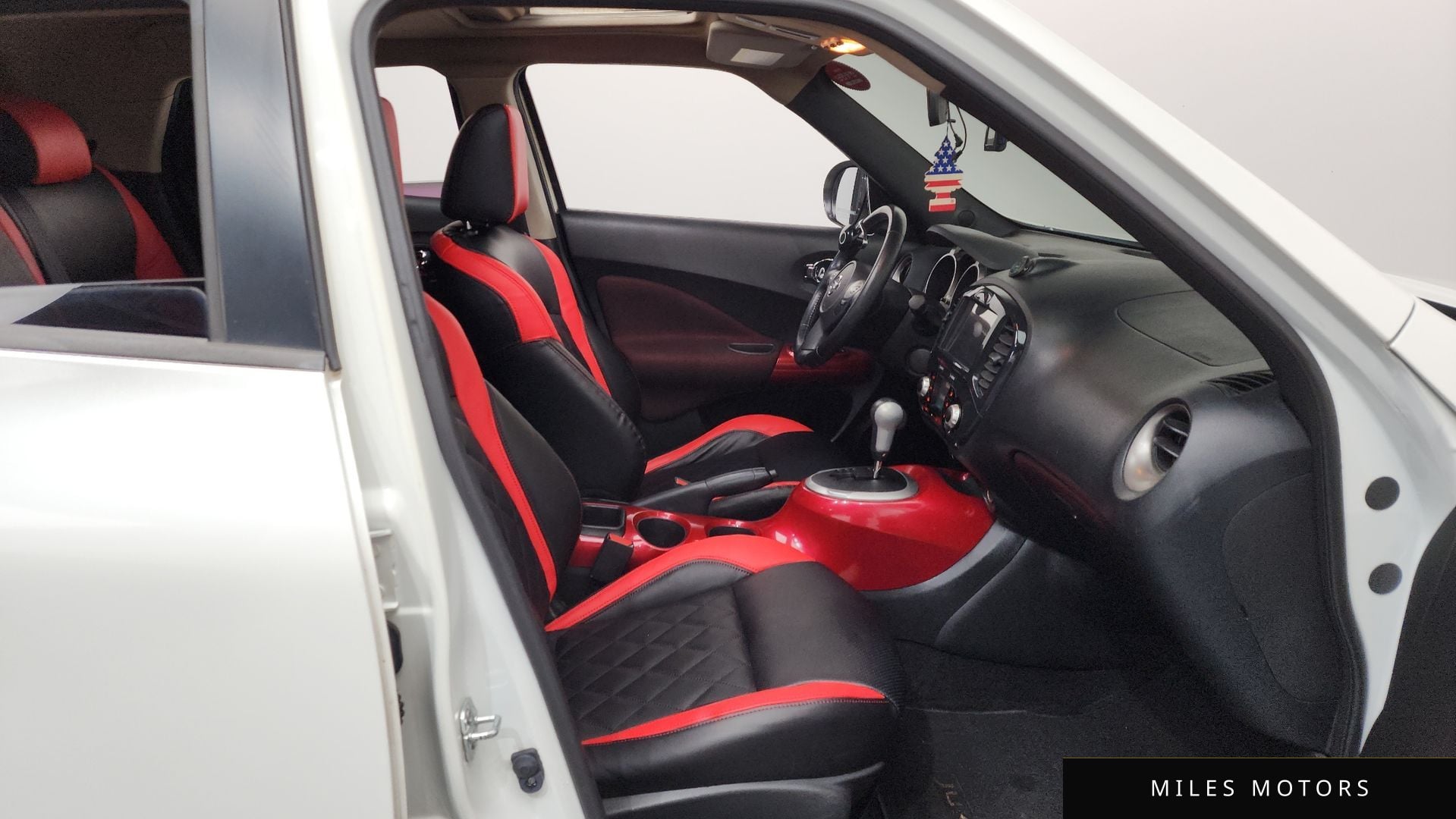 Nissan Juke 2014 — миниатюра 11