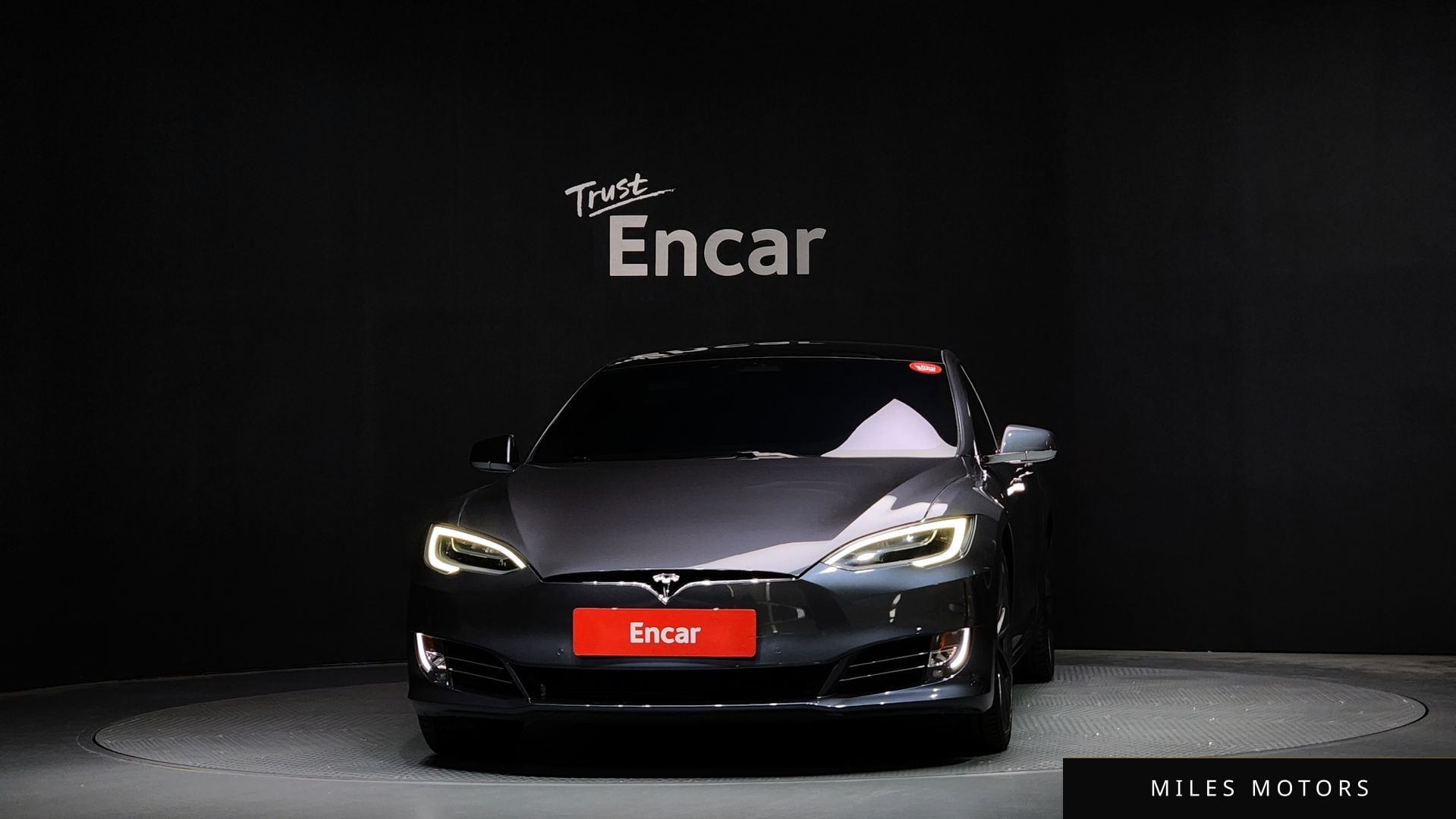 Tesla Model S 2020 — миниатюра 3