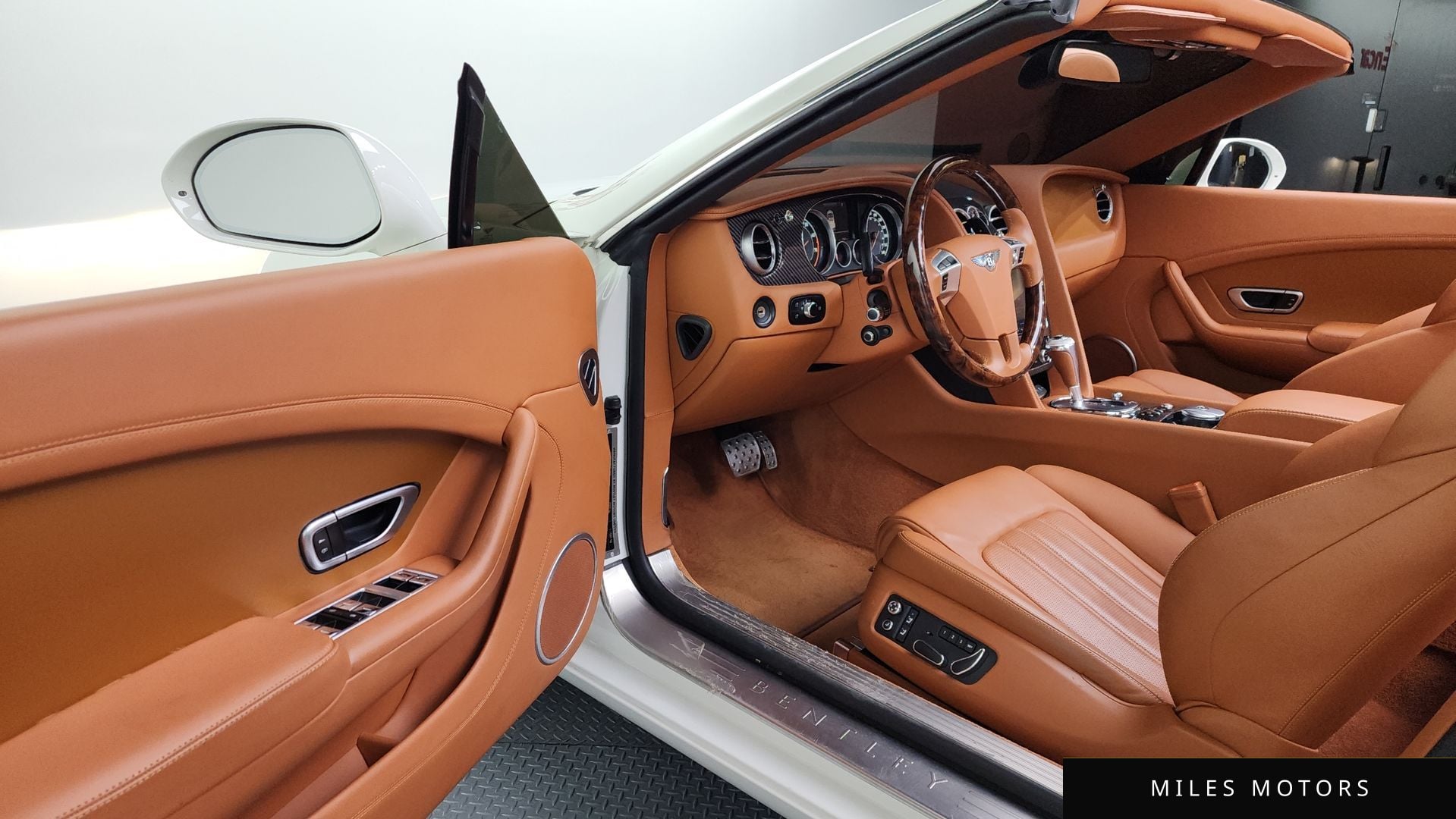 Bentley Continental GT 2014 — миниатюра 10