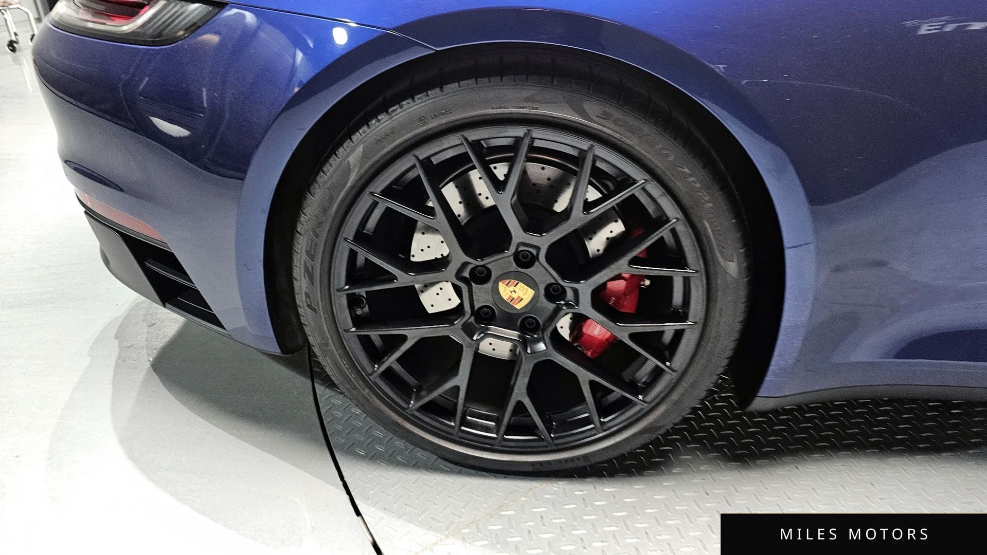 Porsche 911 (992) 2023 — миниатюра 5
