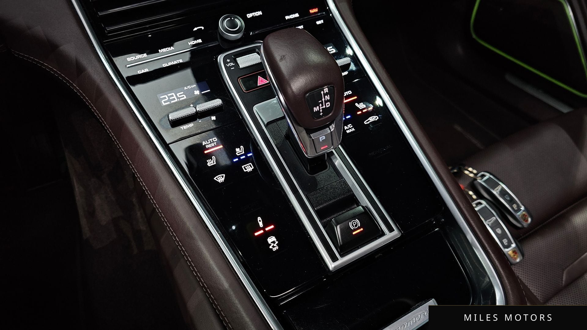 Porsche Panamera 2020 — миниатюра 9