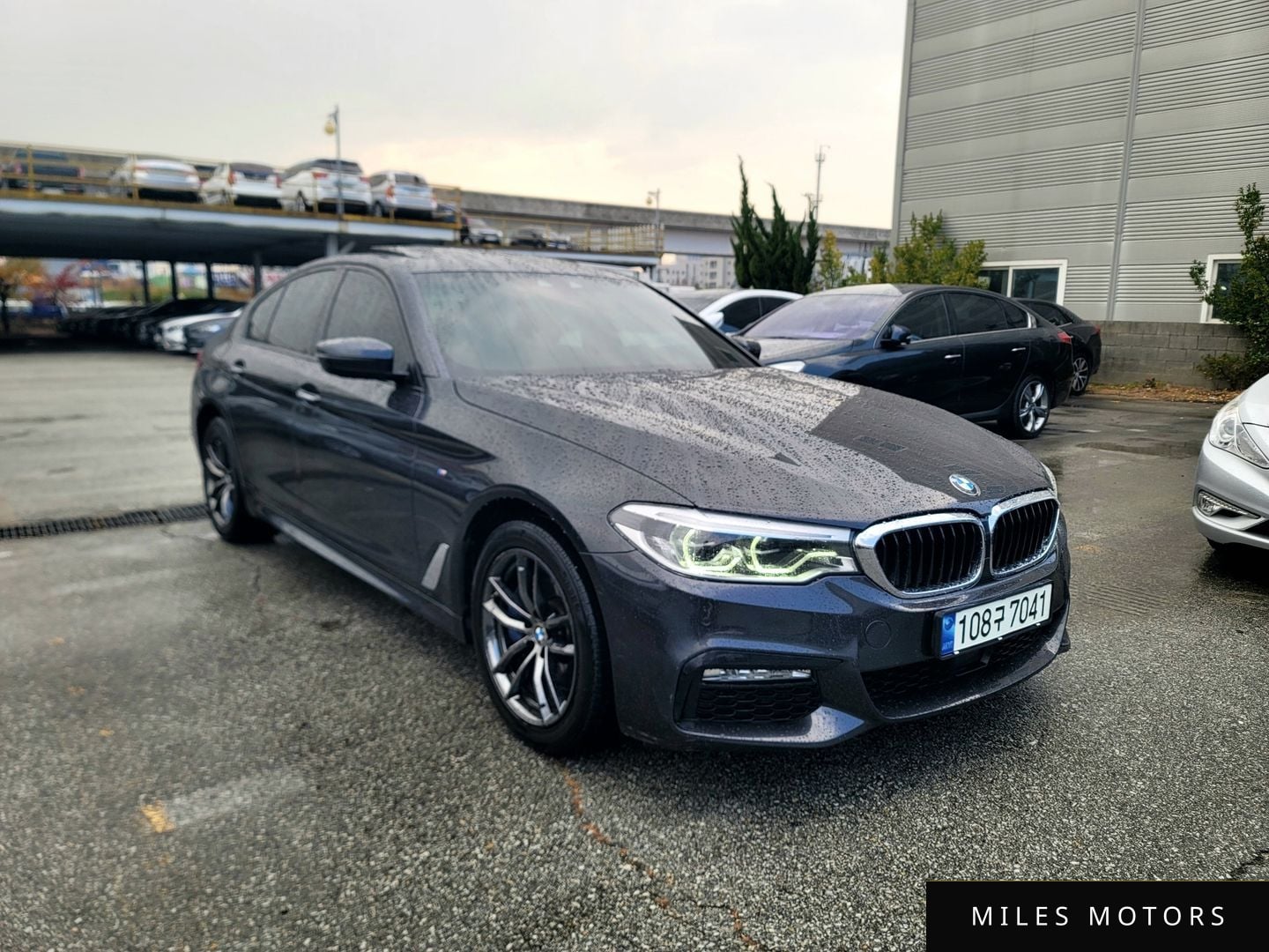 BMW 5 Series (G30) 2017 — миниатюра 8