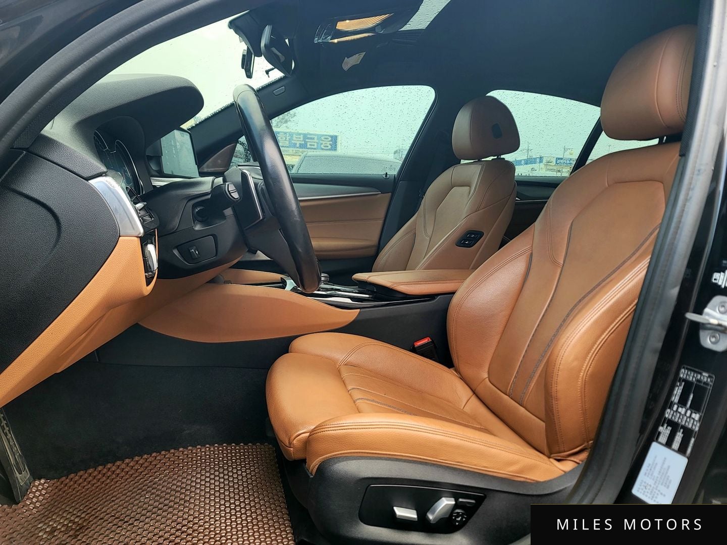 BMW 5 Series (G30) 2017 — миниатюра 9