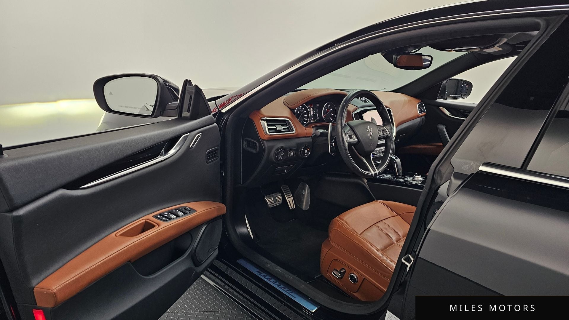 Maserati 기블리 2022 — миниатюра 10