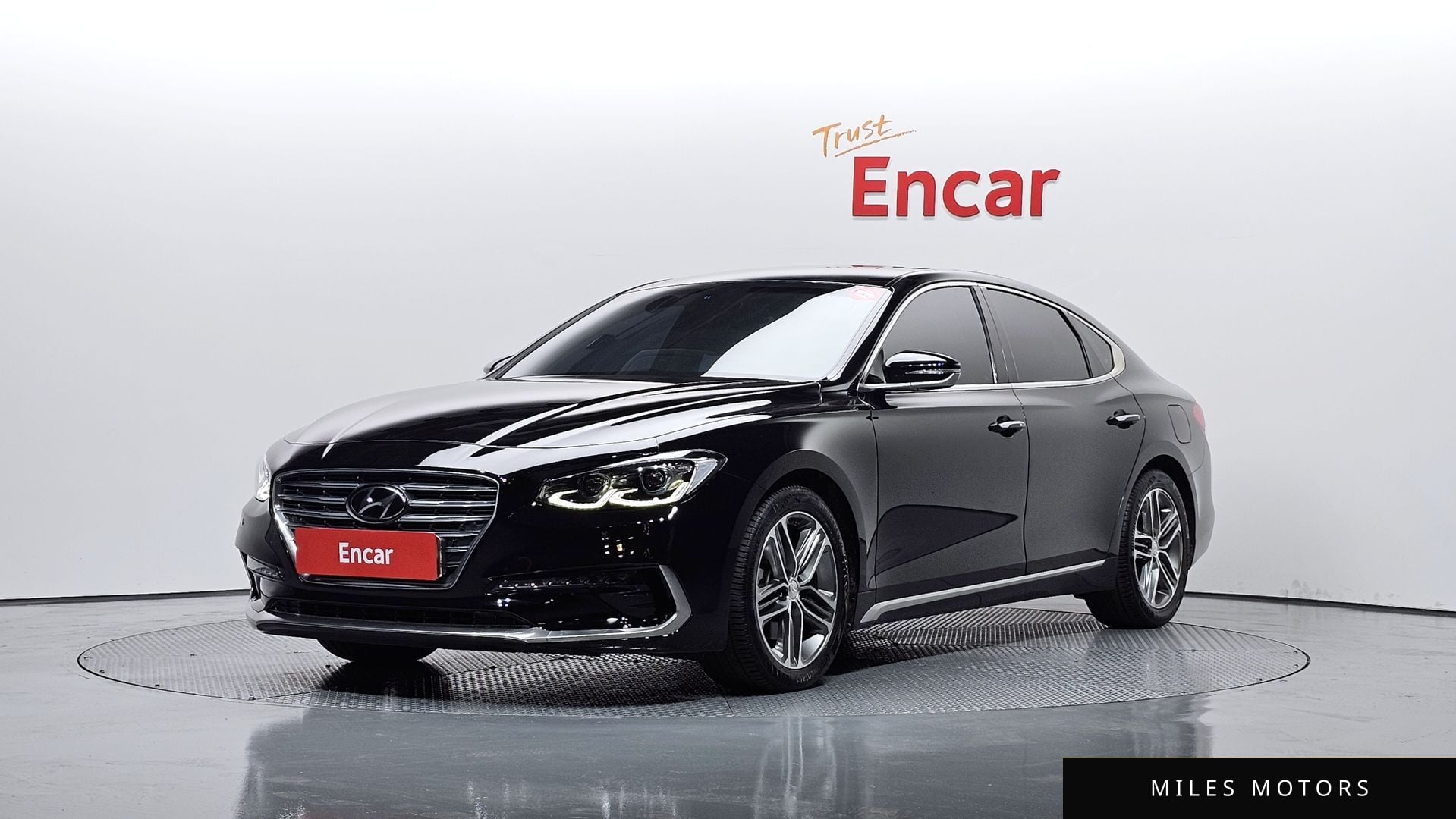 Hyundai Grandeur 2018 — фото 1 из 12