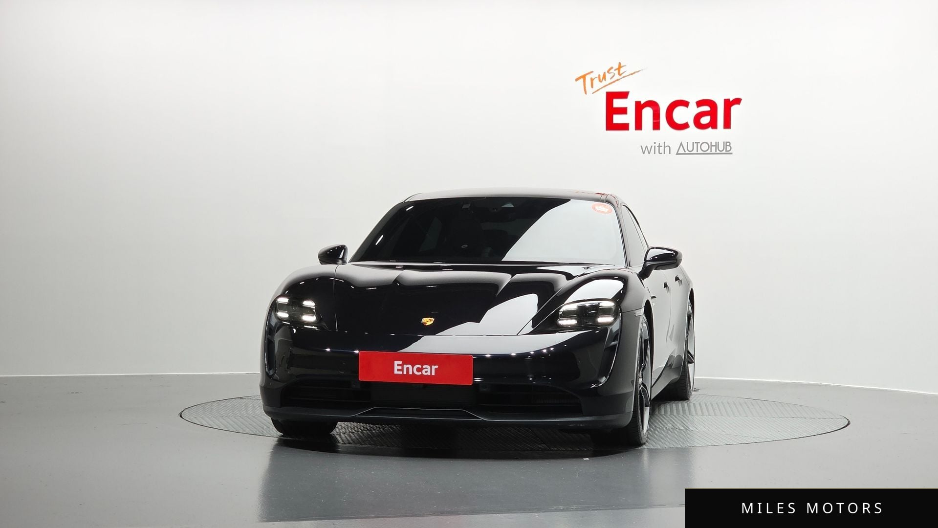Porsche Taycan 2022 — миниатюра 3