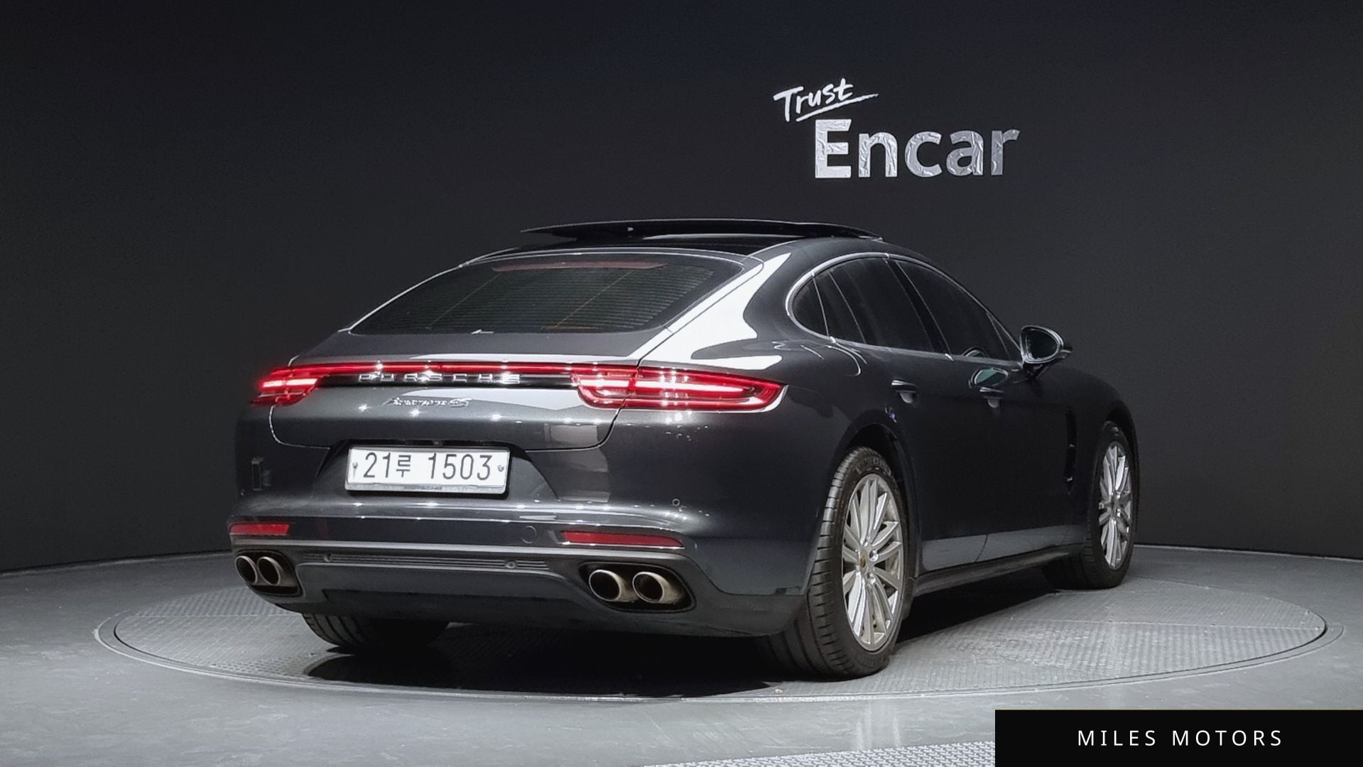 Porsche Panamera 2017 — миниатюра 2