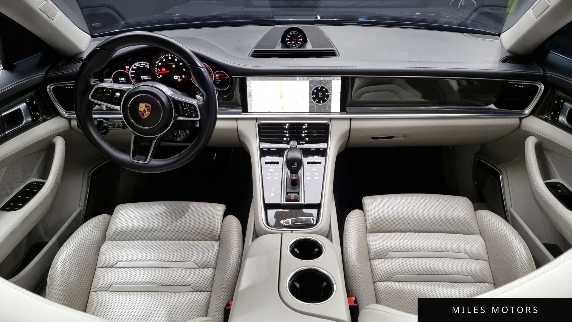 Porsche Panamera 2017 — миниатюра 7