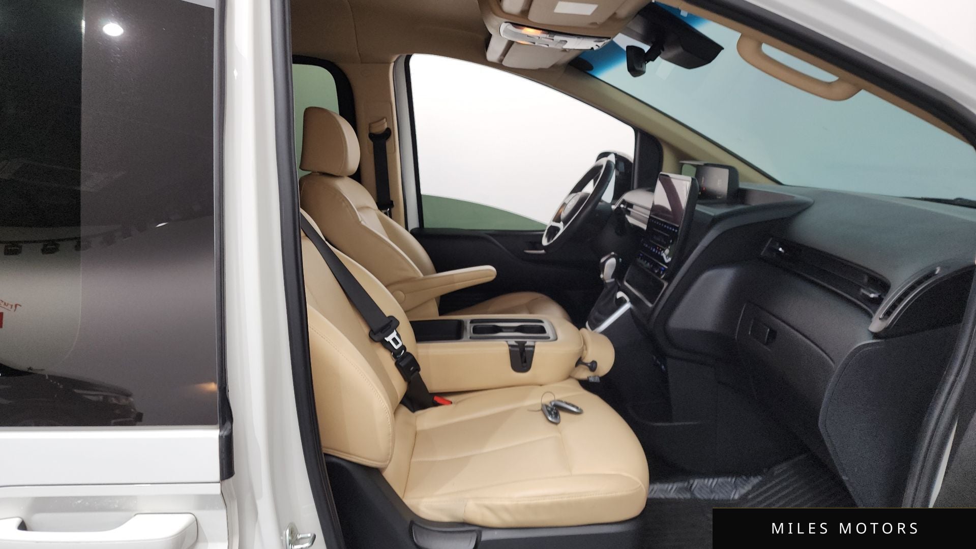 Hyundai Staria 2023 — миниатюра 11