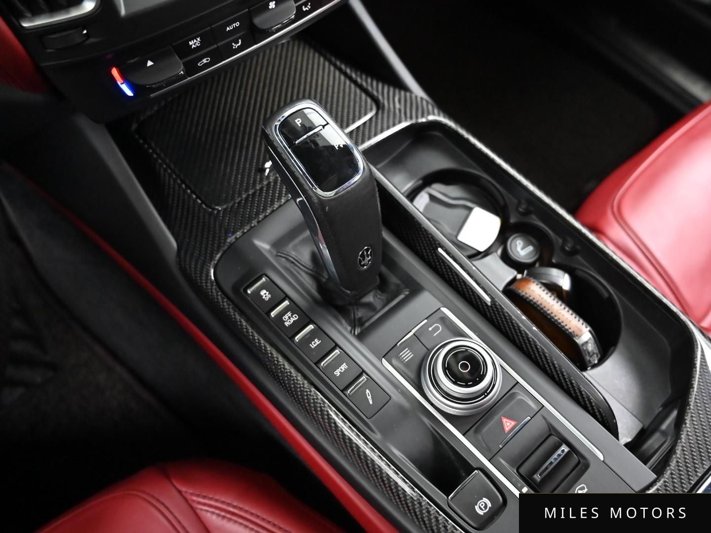 Maserati 르반떼 2019 — миниатюра 10