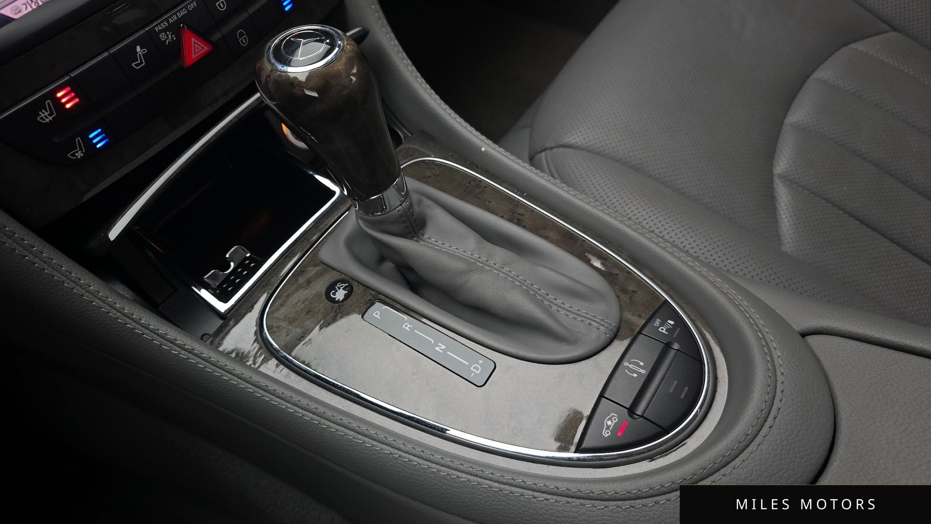 Mercedes-Benz CLS-Class W219 2010 — миниатюра 9