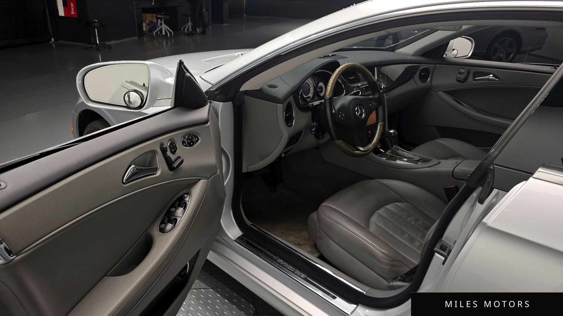 Mercedes-Benz CLS-Class W219 2010 — миниатюра 11