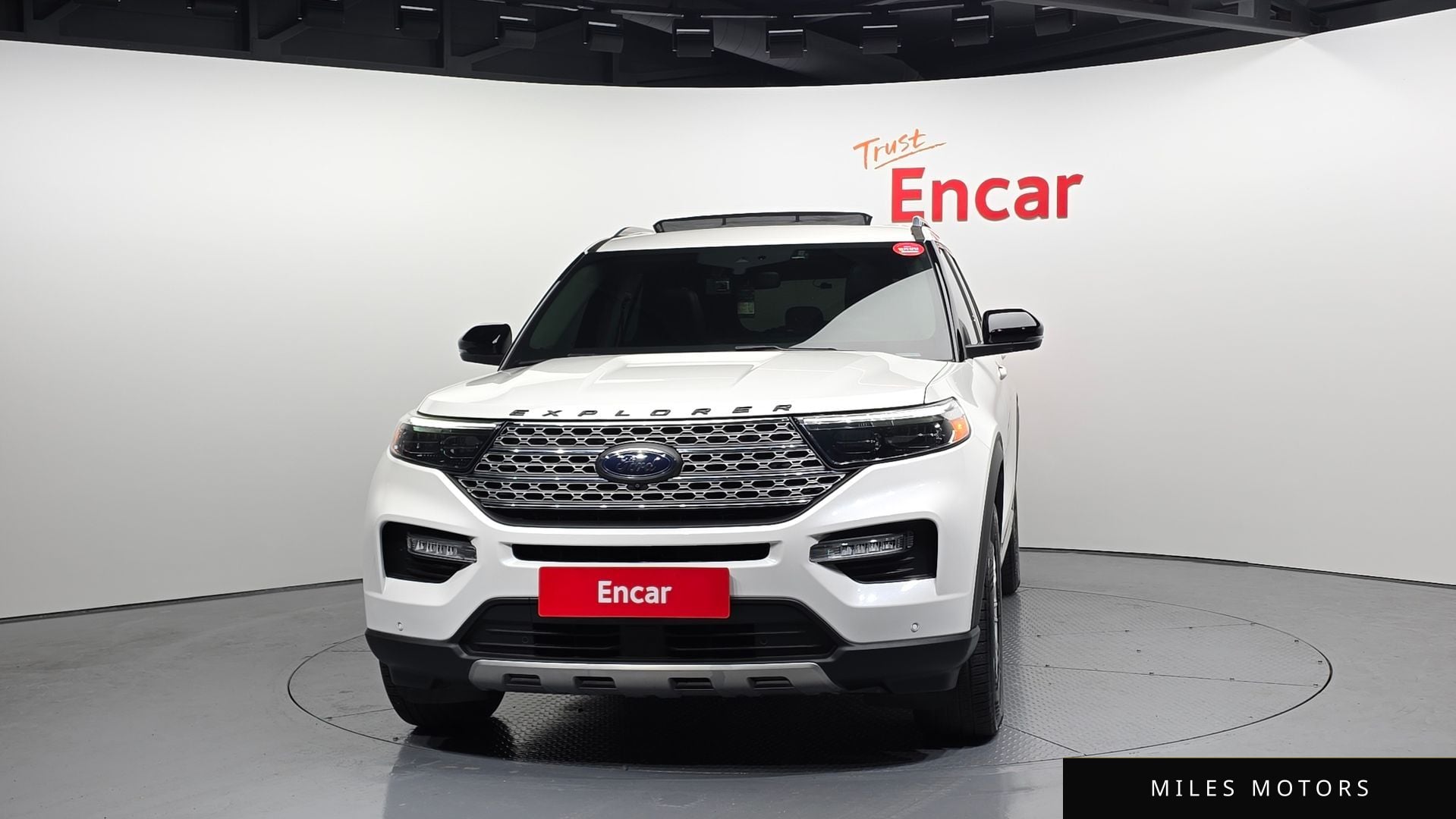 Ford Explorer 2022 — миниатюра 3