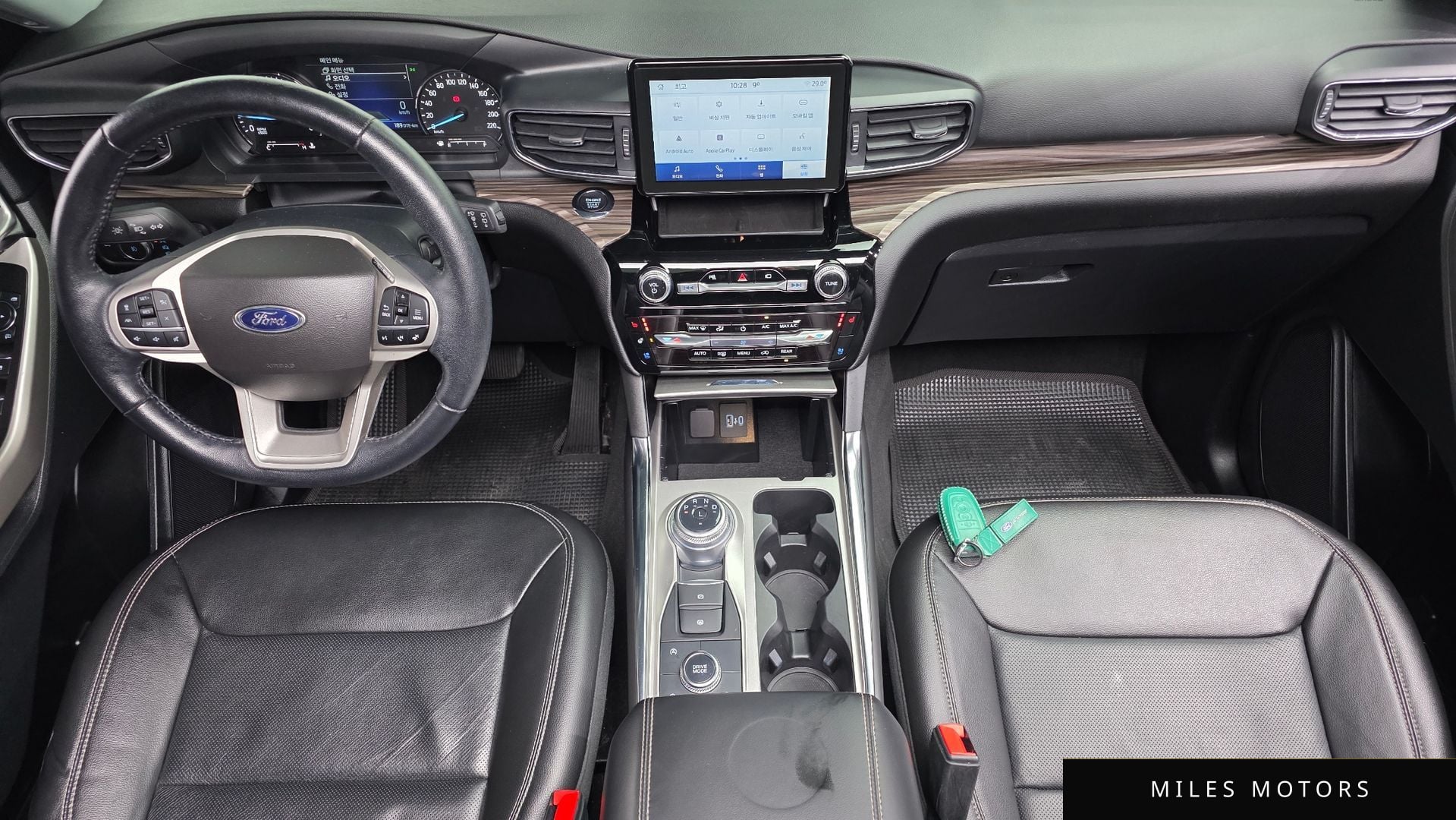 Ford Explorer 2022 — миниатюра 7