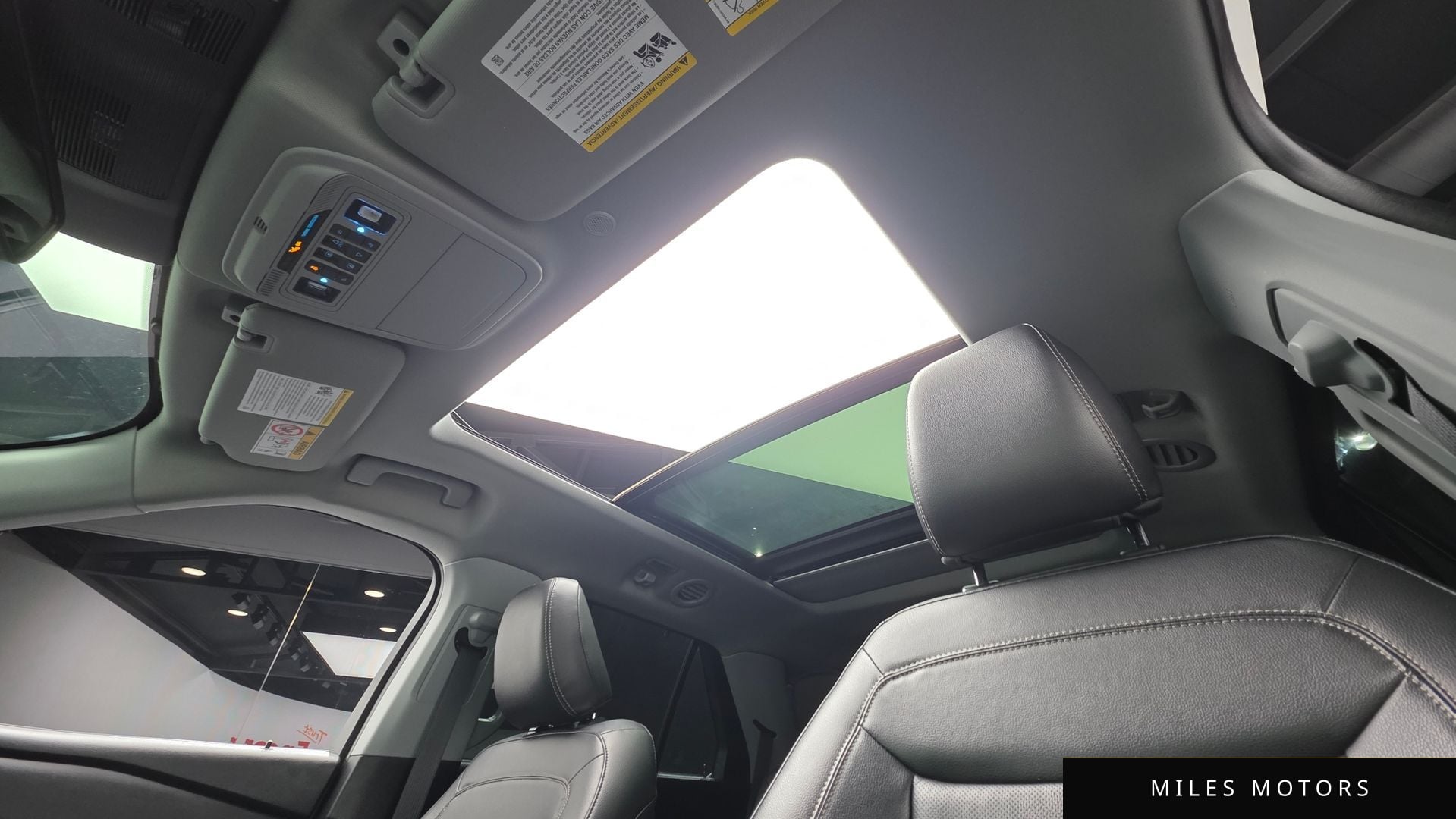 Ford Explorer 2022 — миниатюра 13
