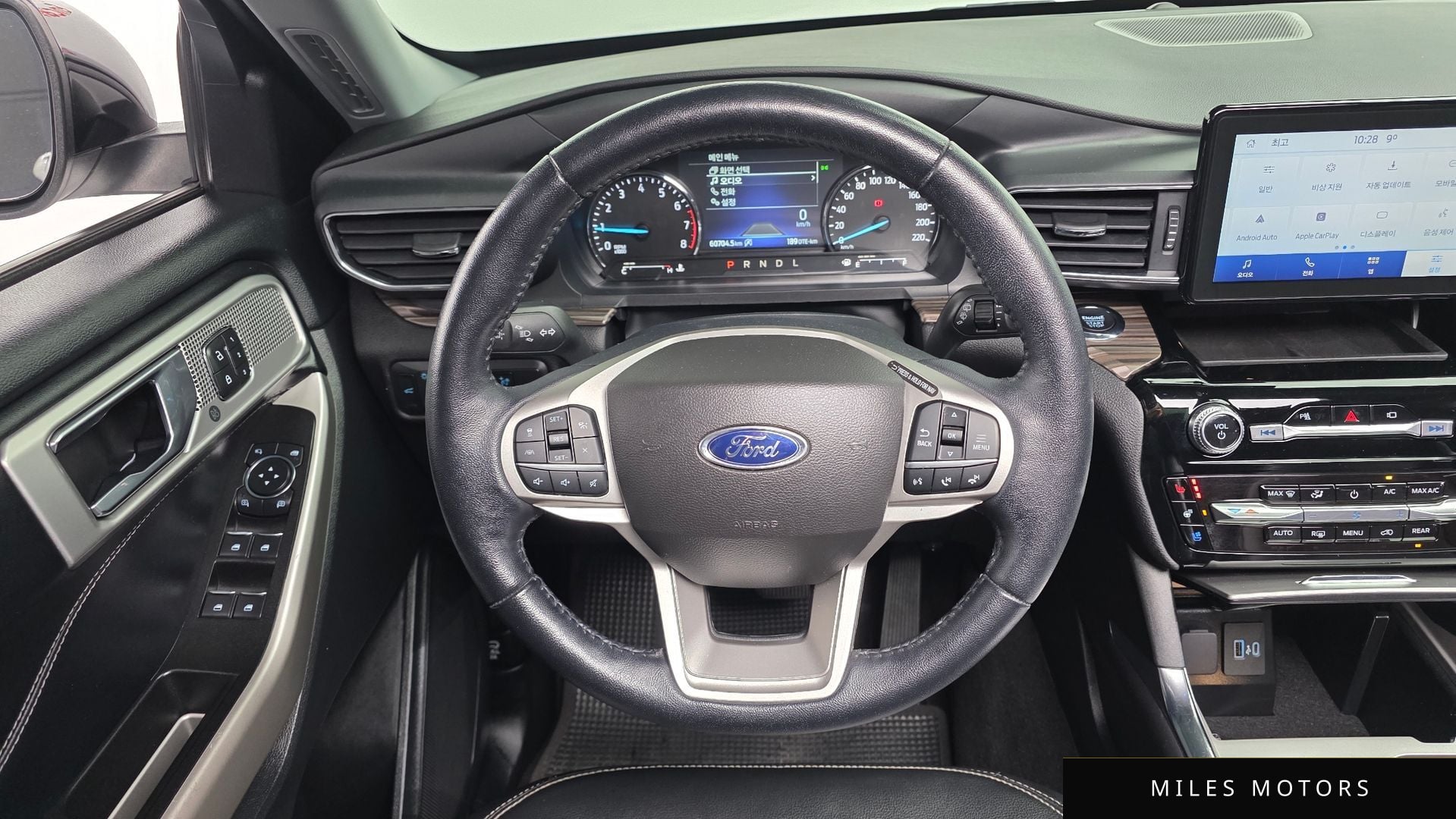 Ford Explorer 2022 — миниатюра 14