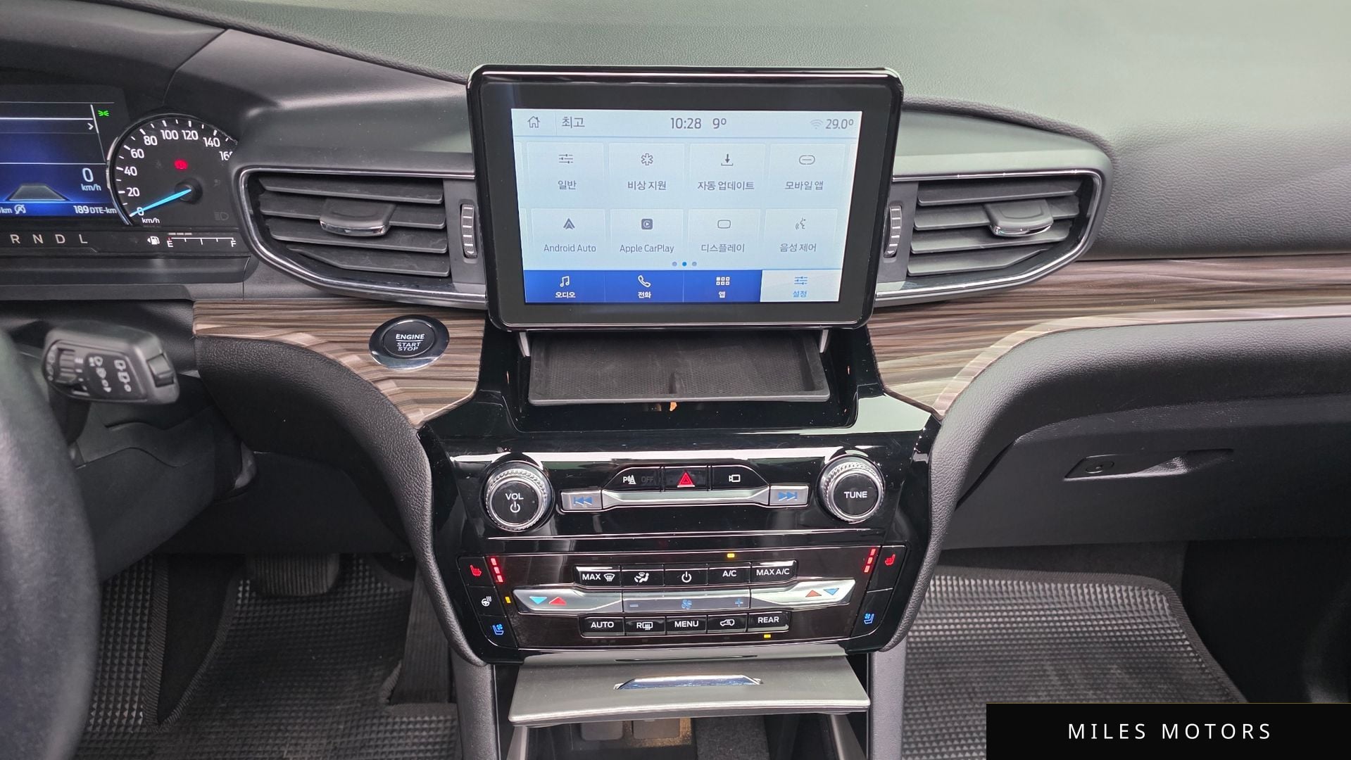 Ford Explorer 2022 — миниатюра 15