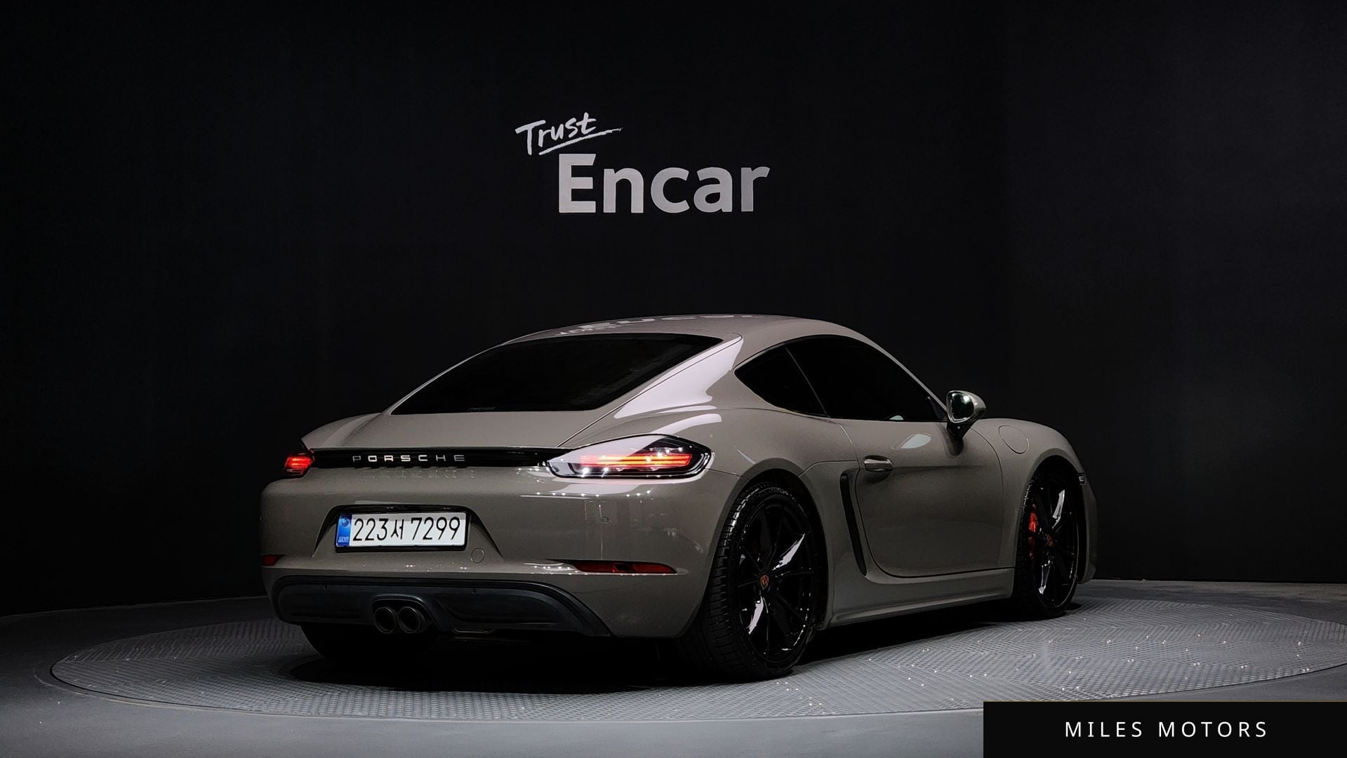 Porsche 718 카이맨 2018 — миниатюра 2