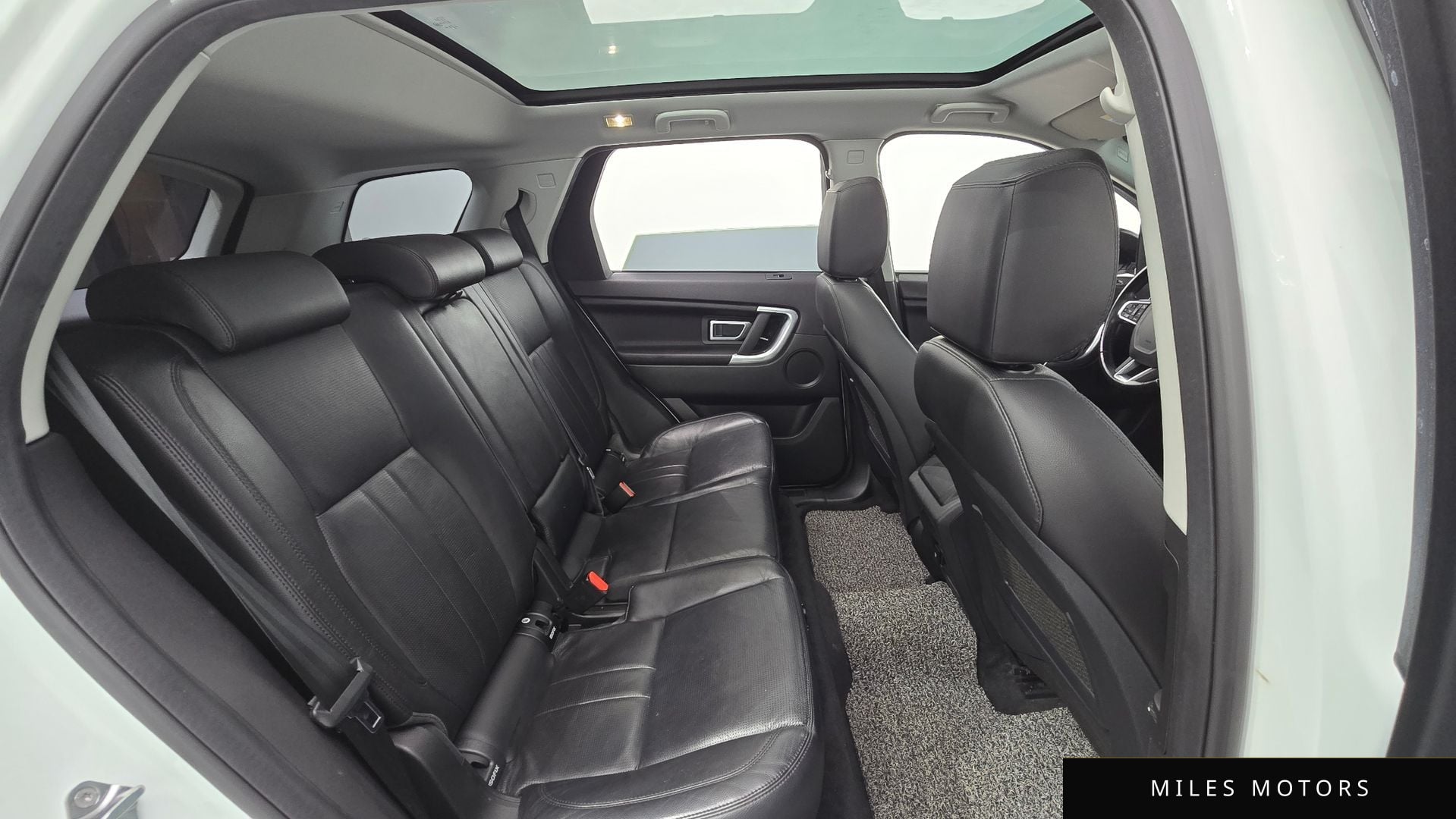 Land Rover Discovery Sport 2019 — миниатюра 12