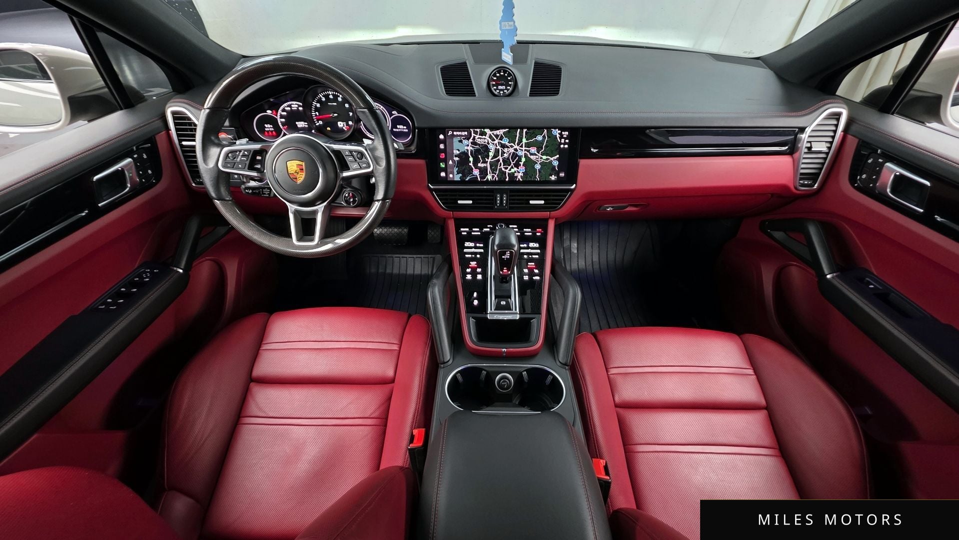 Porsche Cayenne 2022 — миниатюра 7