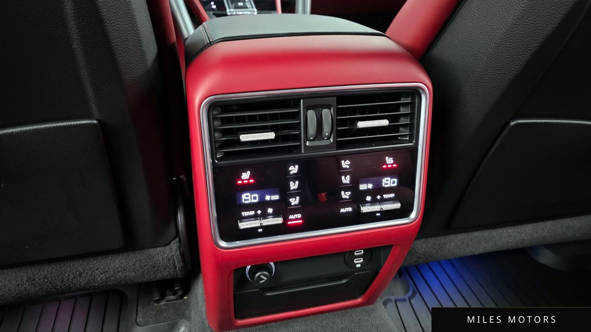 Porsche Cayenne 2022 — миниатюра 19