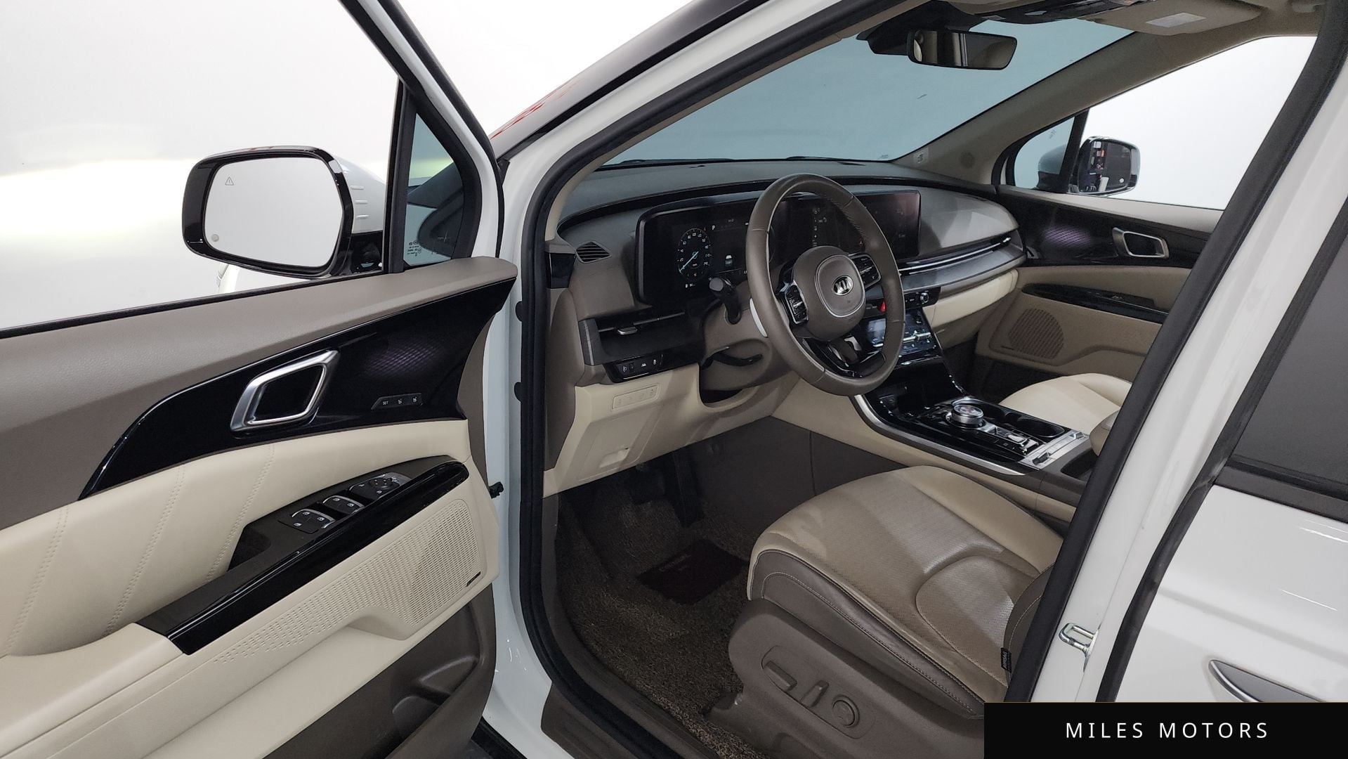 Kia Carnival 2021 — миниатюра 10
