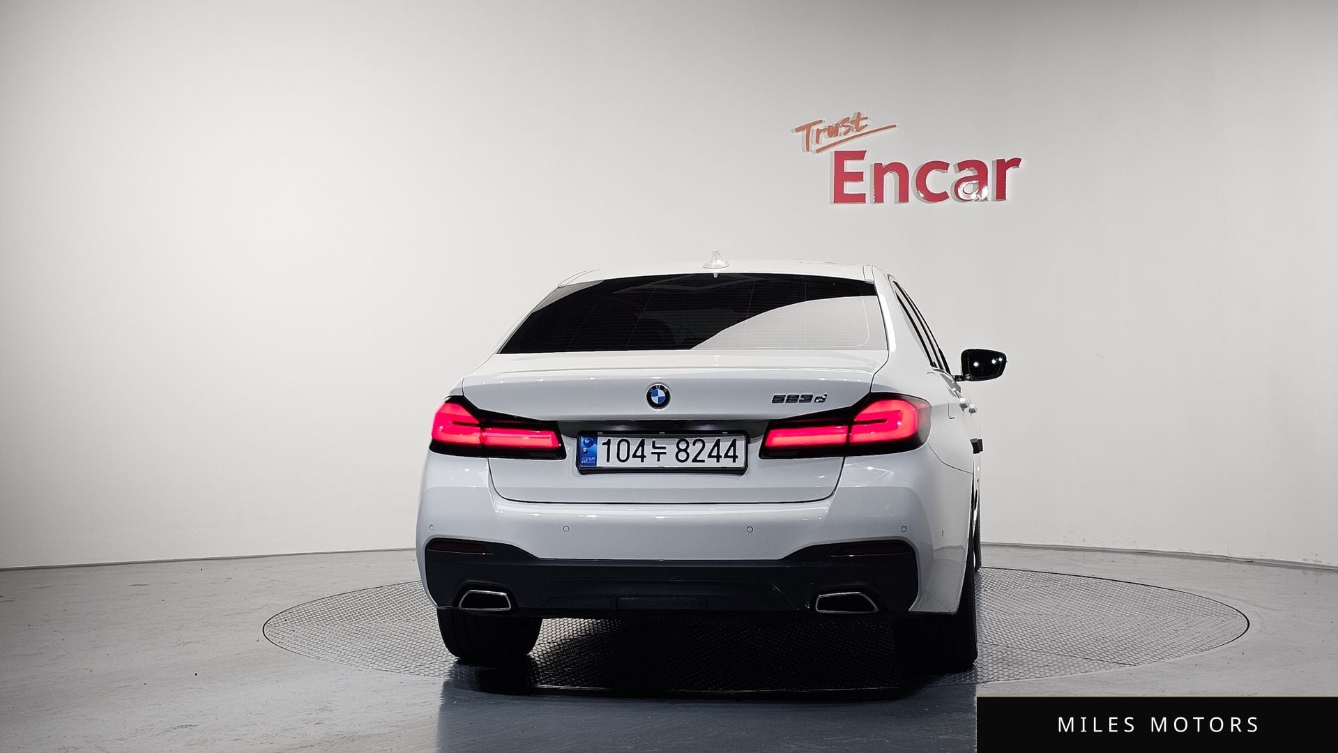 BMW 5 Series (G30) 2021 — миниатюра 4