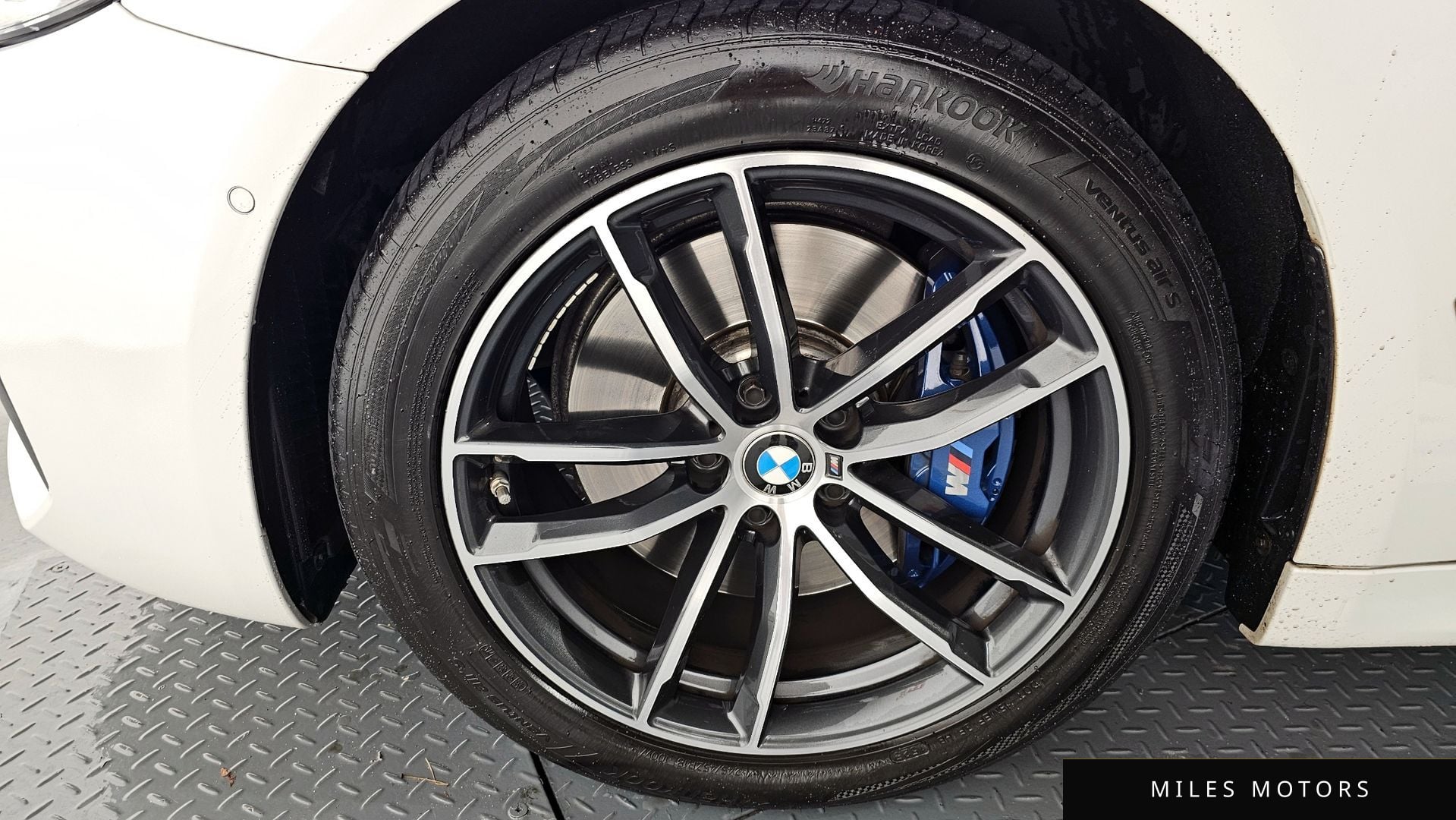 BMW 5 Series (G30) 2021 — миниатюра 5
