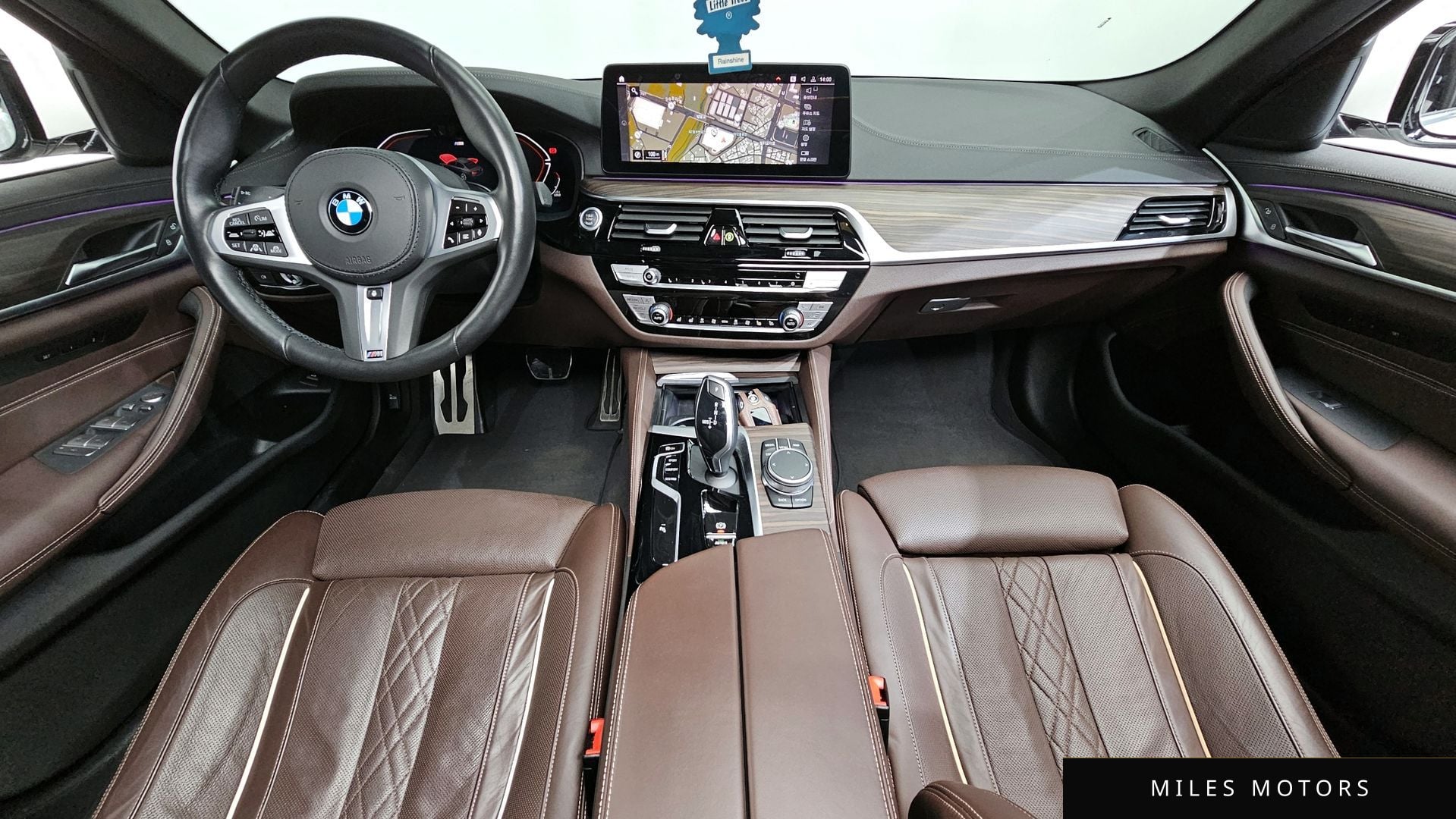 BMW 5 Series (G30) 2021 — миниатюра 7