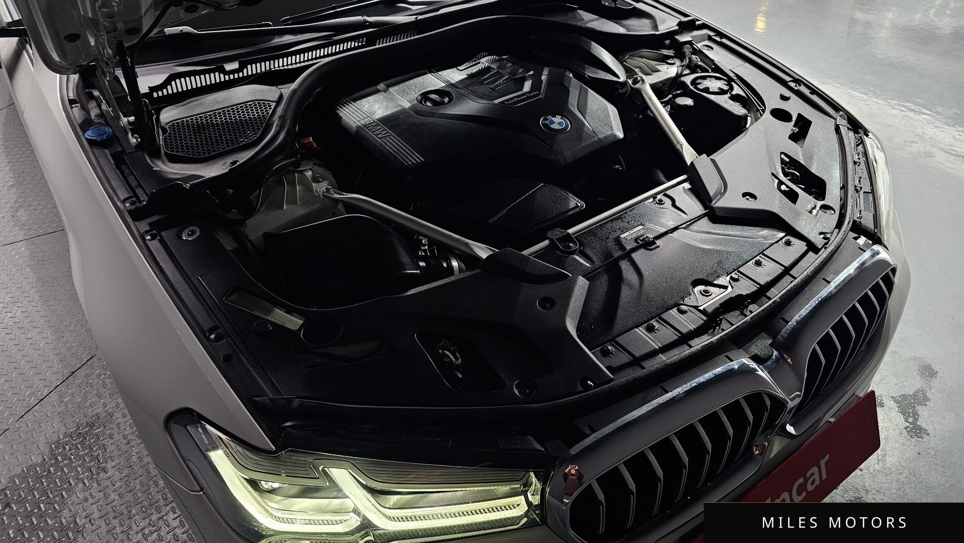 BMW 5 Series (G30) 2023 — миниатюра 6