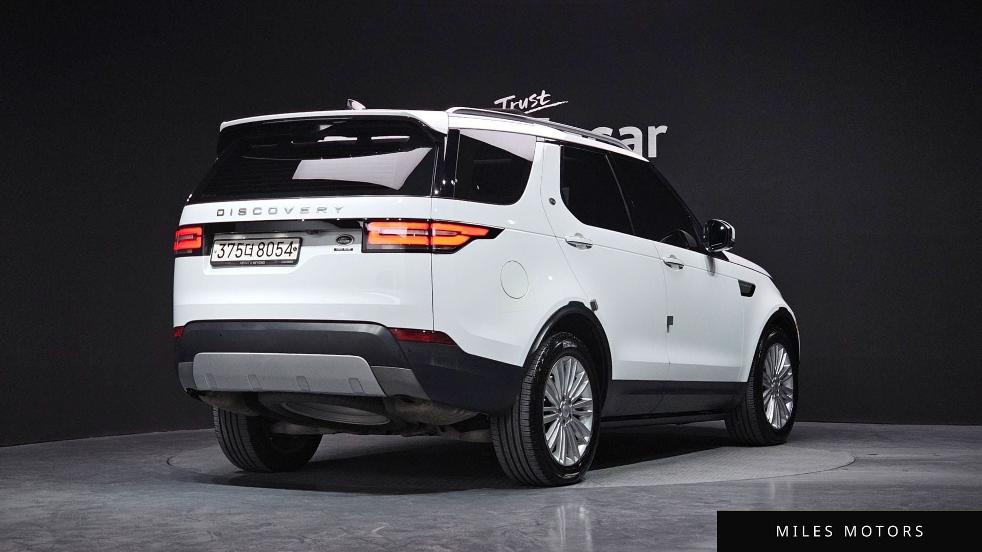 Land Rover Discovery 2019 — миниатюра 2