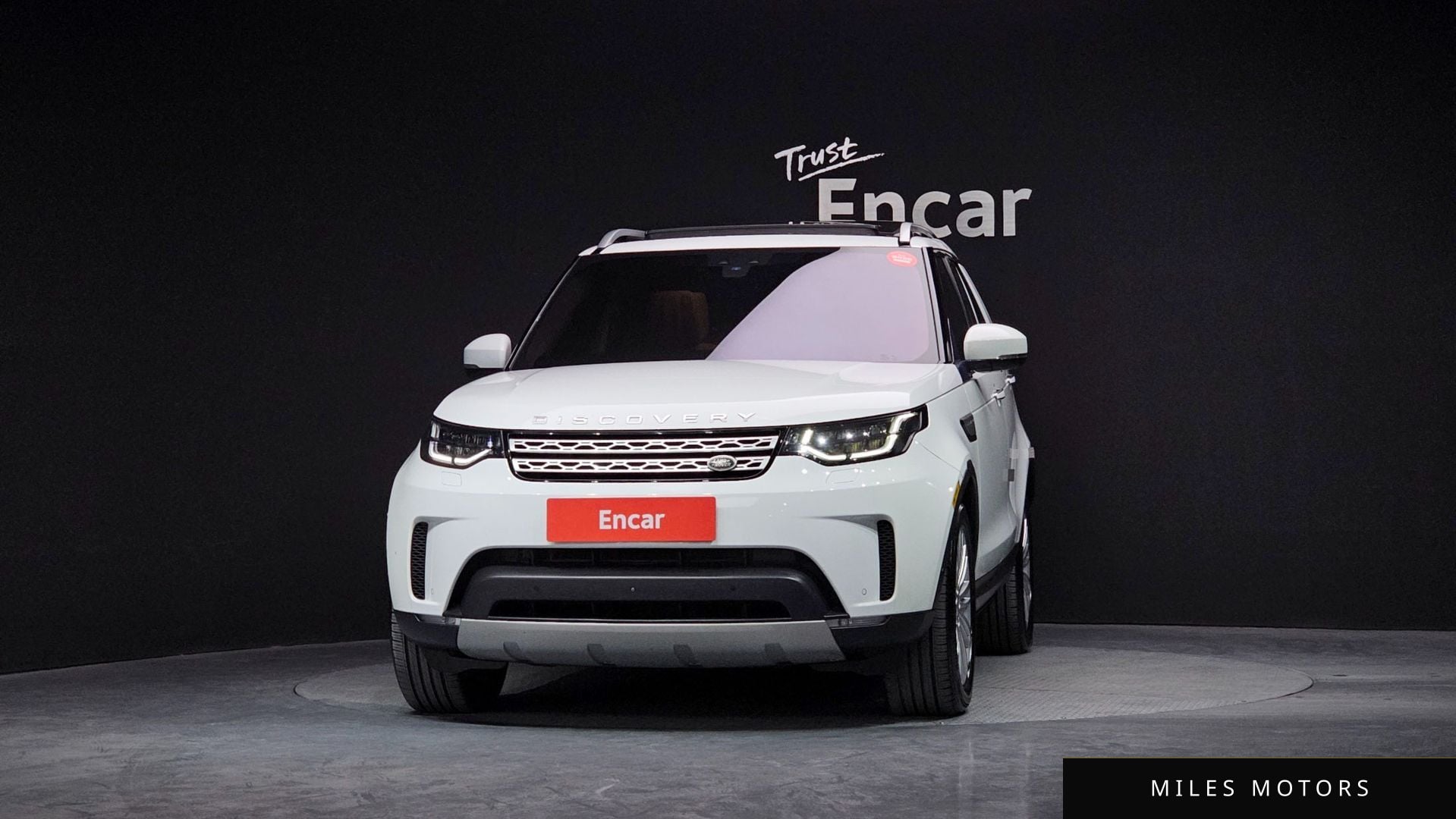 Land Rover Discovery 2019 — миниатюра 3