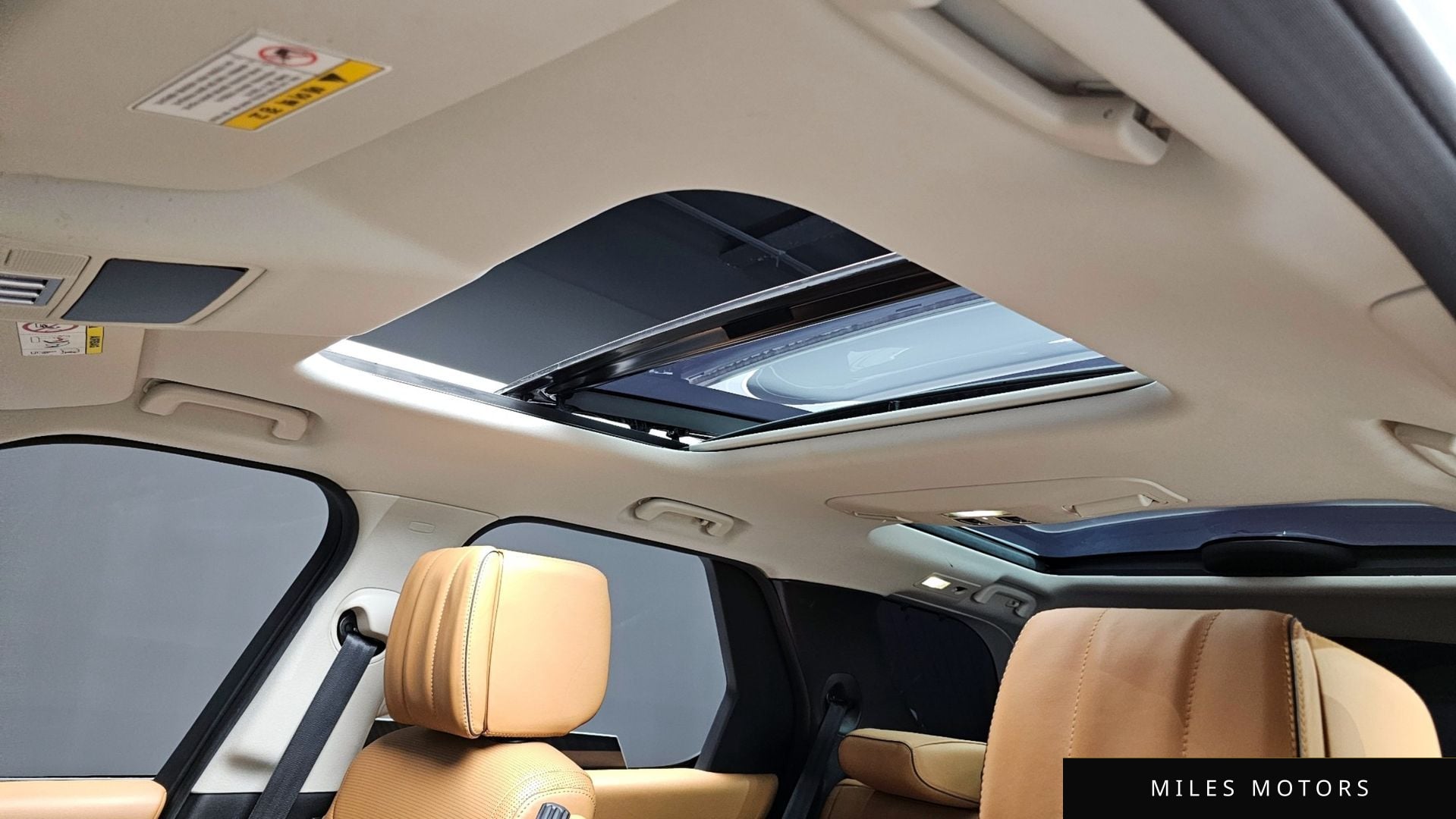 Land Rover Discovery 2019 — миниатюра 18