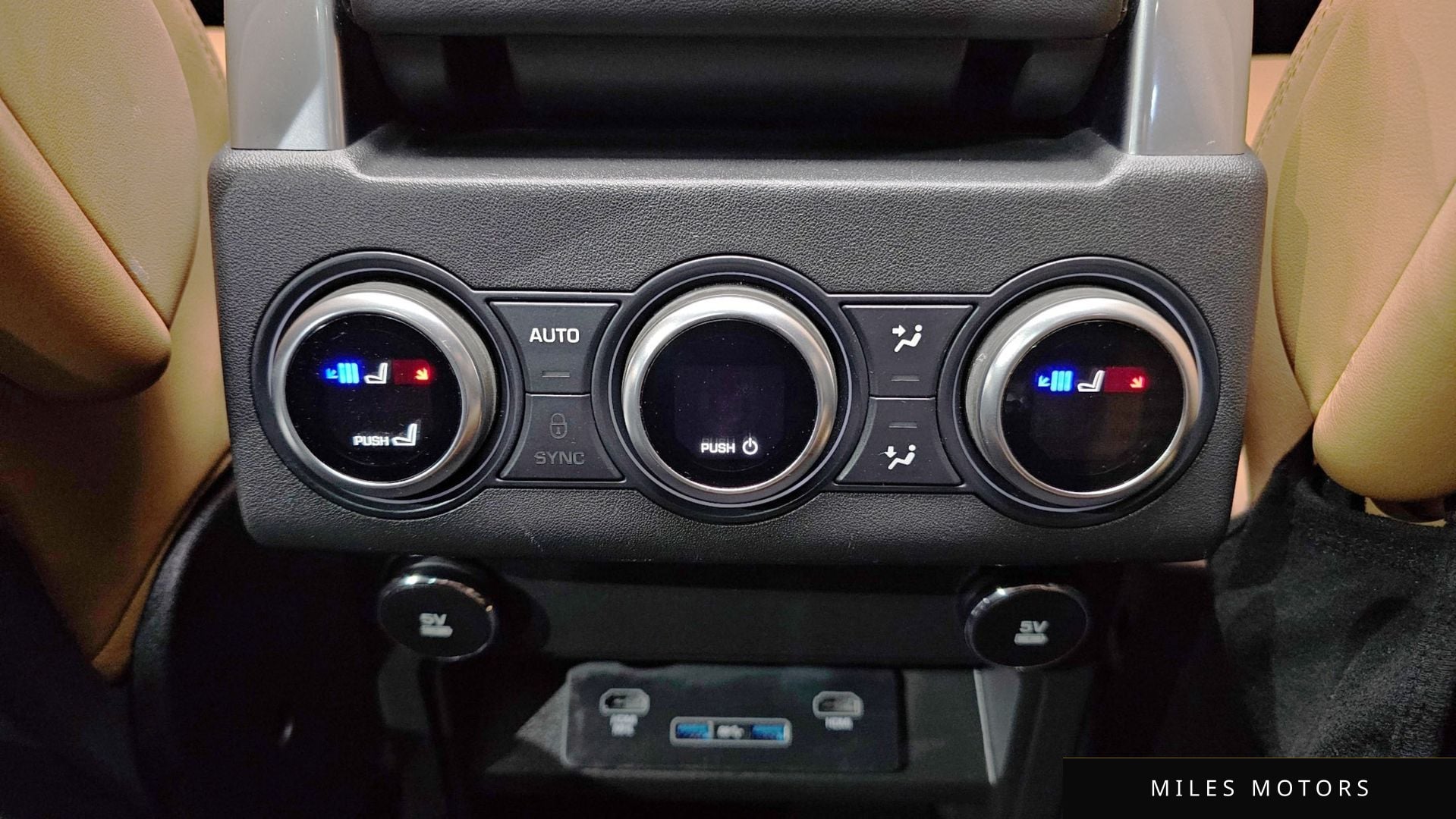 Land Rover Discovery 2019 — миниатюра 19