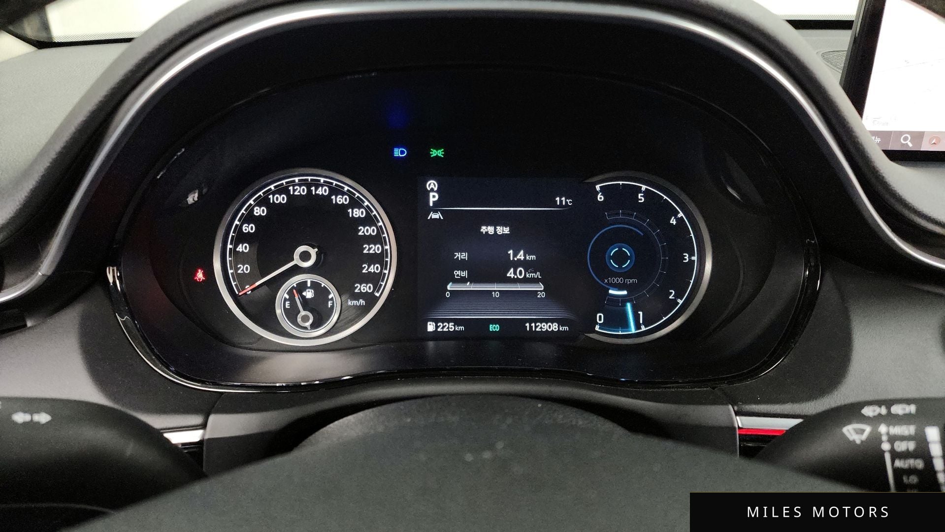 Genesis GV70 2021 — миниатюра 8